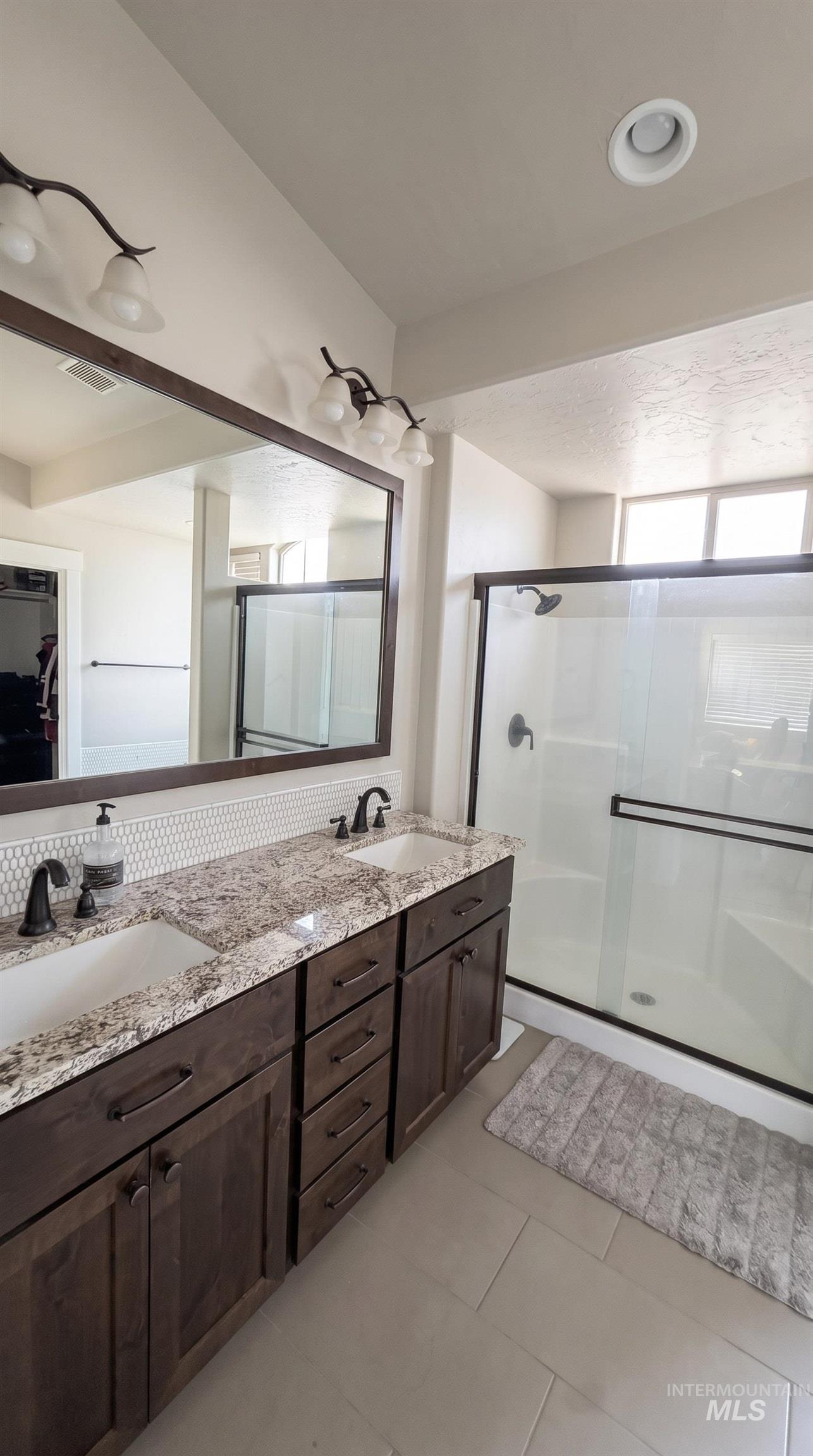 11127 W Troyer Dr, Nampa, Idaho 83686, 5 Bedrooms, 3 Bathrooms, Residential For Sale, Price $575,000,MLS 98997246