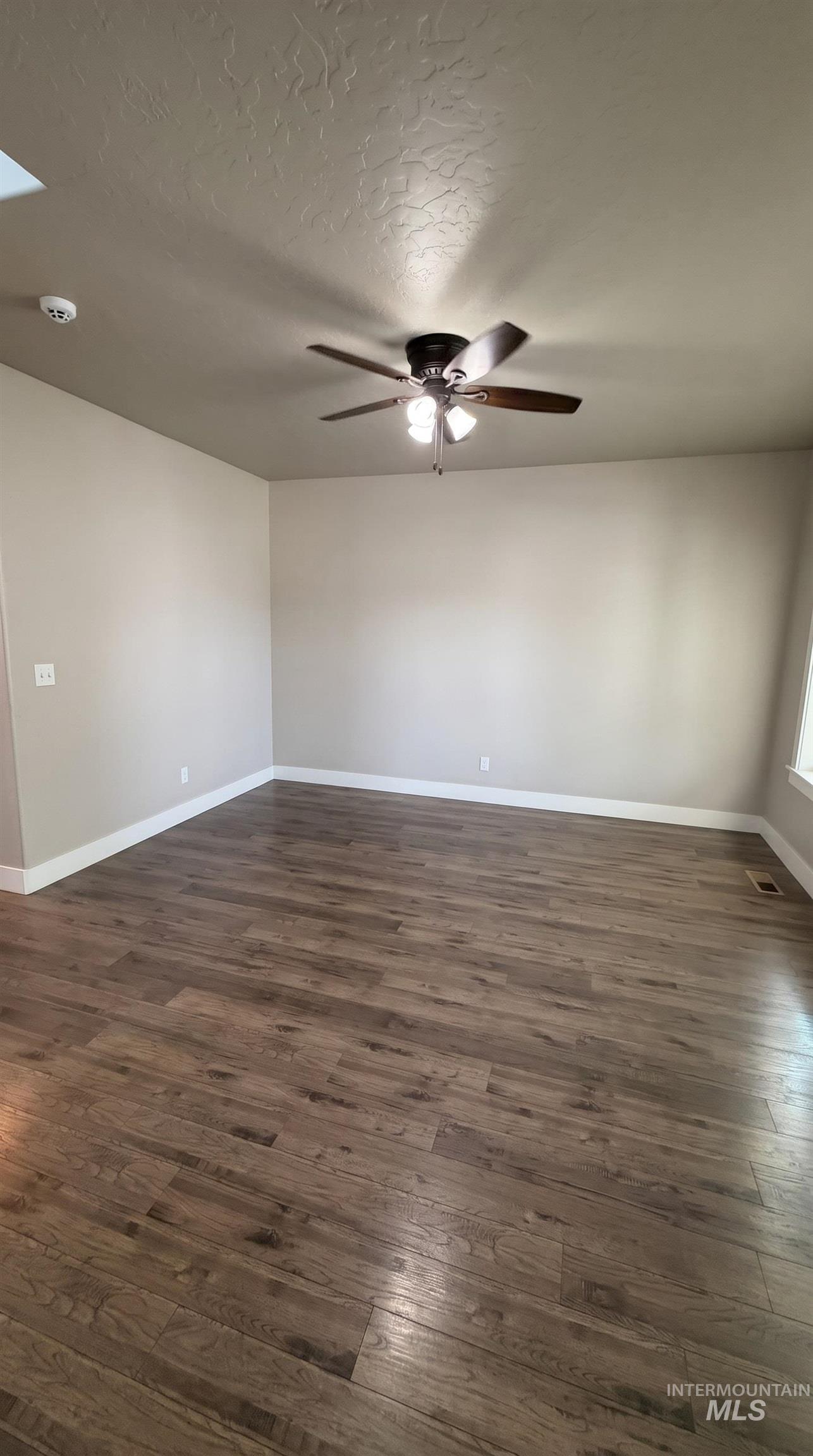 11127 W Troyer Dr, Nampa, Idaho 83686, 5 Bedrooms, 3 Bathrooms, Residential For Sale, Price $575,000,MLS 98997246