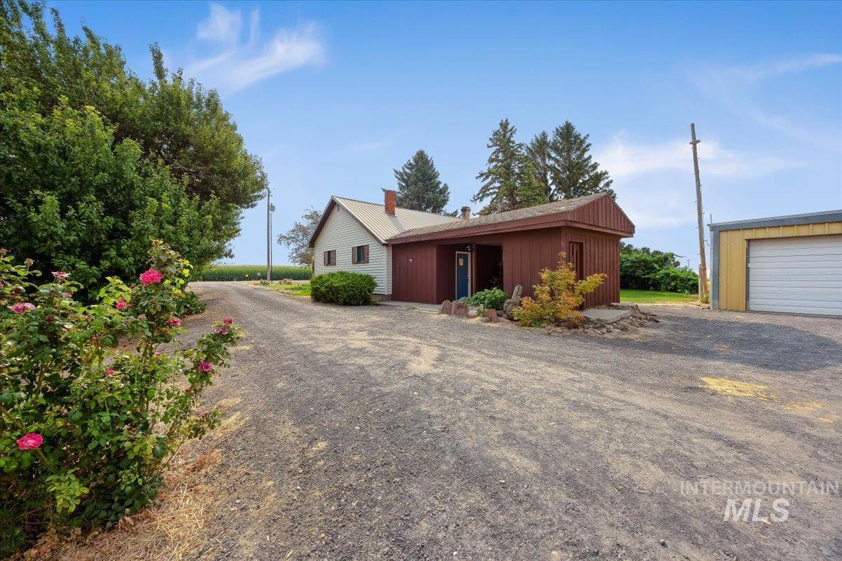 3395 N 3400, Kimberly, Idaho 83341, 3 Bedrooms, 2 Bathrooms, Residential For Sale, Price $585,000, 98997248