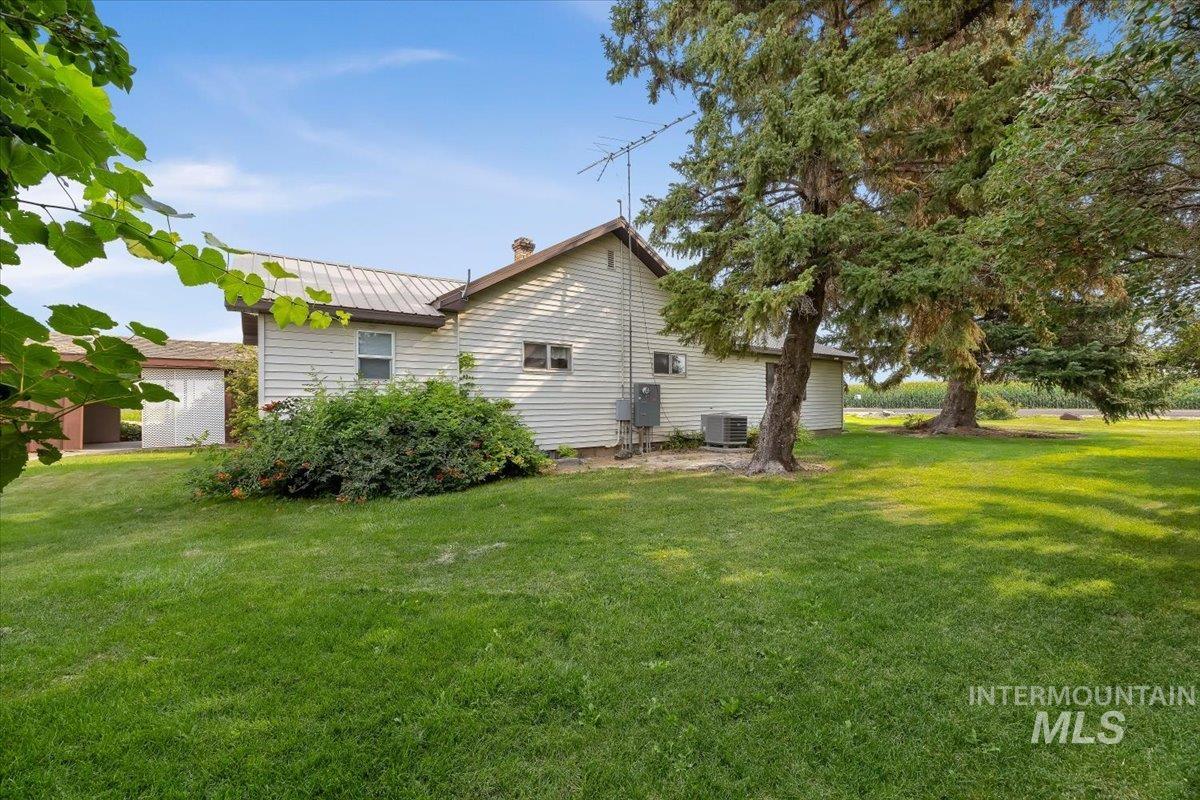 3395 N 3400, Kimberly, Idaho 83341, 3 Bedrooms, 2 Bathrooms, Residential For Sale, Price $585,000, 98997248