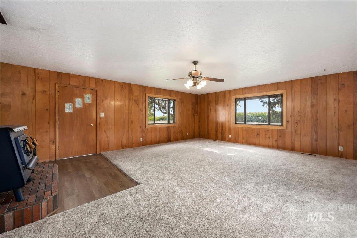 3395 N 3400, Kimberly, Idaho 83341, 3 Bedrooms, 2 Bathrooms, Residential For Sale, Price $585,000, 98997248