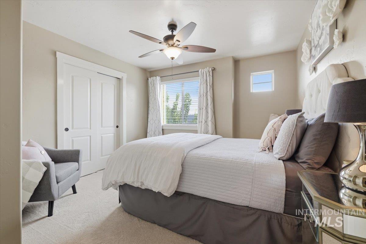 1181 W Creekbury Dr, Meridian, Idaho 83646, 4 Bedrooms, 2.5 Bathrooms, Residential For Sale, Price $570,000, 98997249