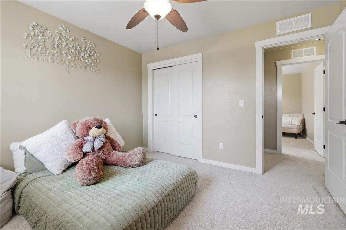 1181 W Creekbury Dr, Meridian, Idaho 83646, 4 Bedrooms, 2.5 Bathrooms, Residential For Sale, Price $570,000, 98997249