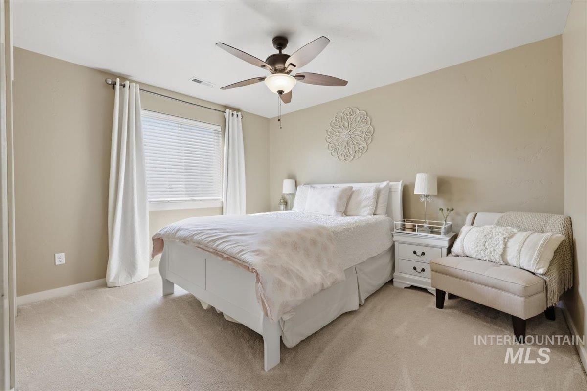 1181 W Creekbury Dr, Meridian, Idaho 83646, 4 Bedrooms, 2.5 Bathrooms, Residential For Sale, Price $570,000, 98997249