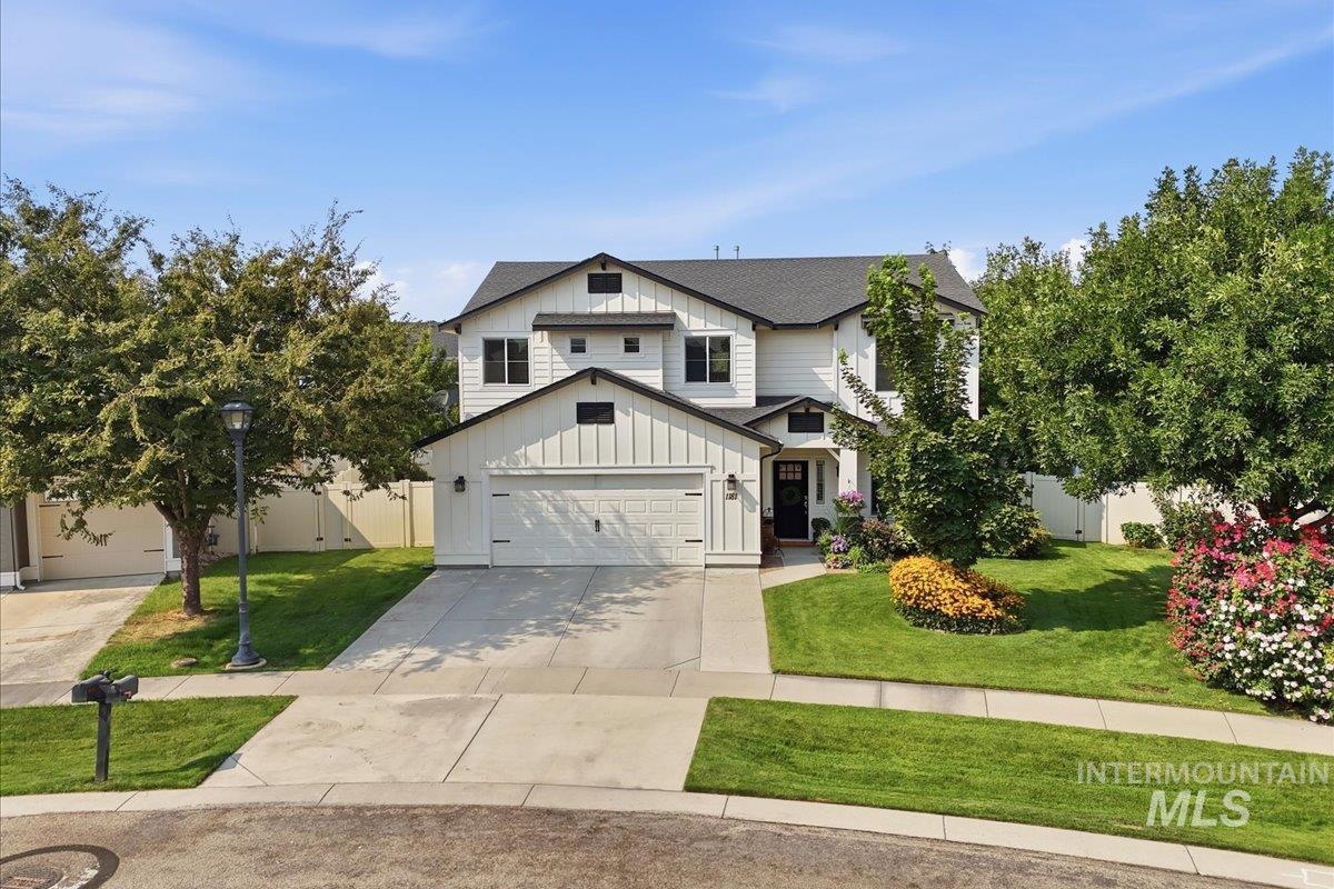 1181 W Creekbury Dr, Meridian, Idaho 83646, 4 Bedrooms, 2.5 Bathrooms, Residential For Sale, Price $570,000, 98997249