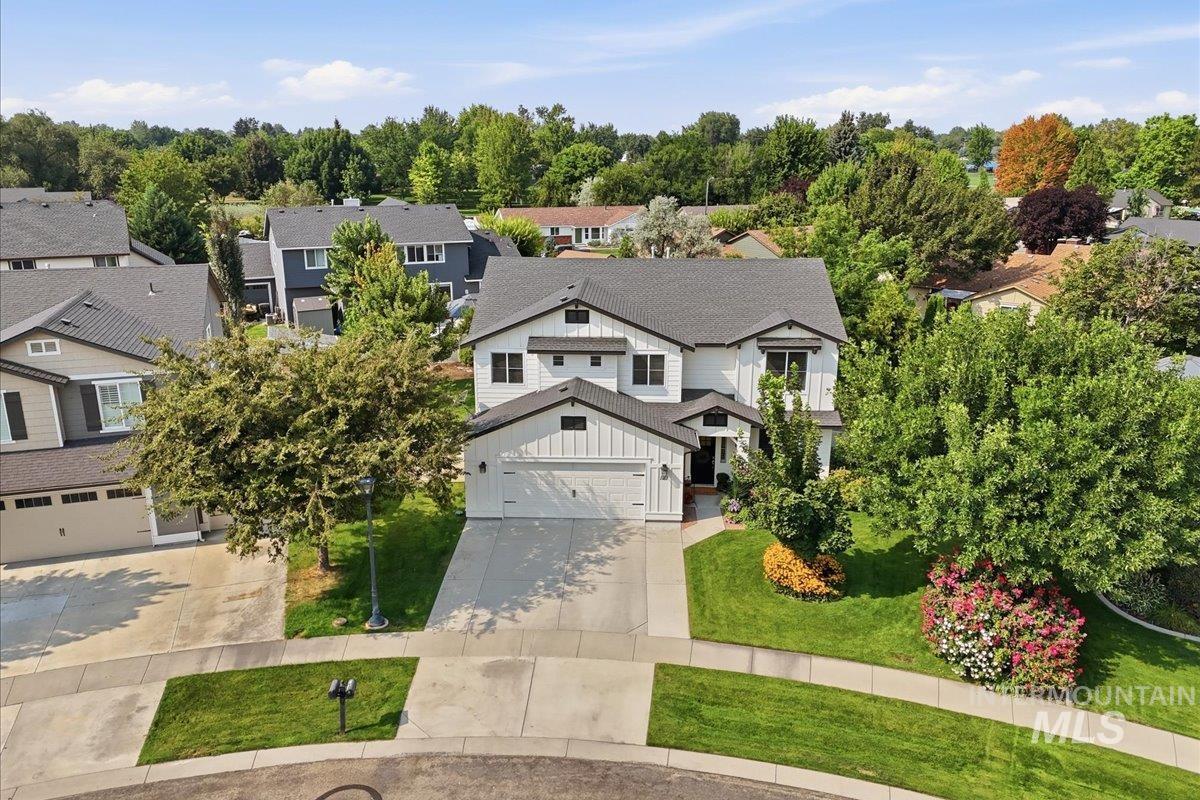 1181 W Creekbury Dr, Meridian, Idaho 83646, 4 Bedrooms, 2.5 Bathrooms, Residential For Sale, Price $570,000, 98997249