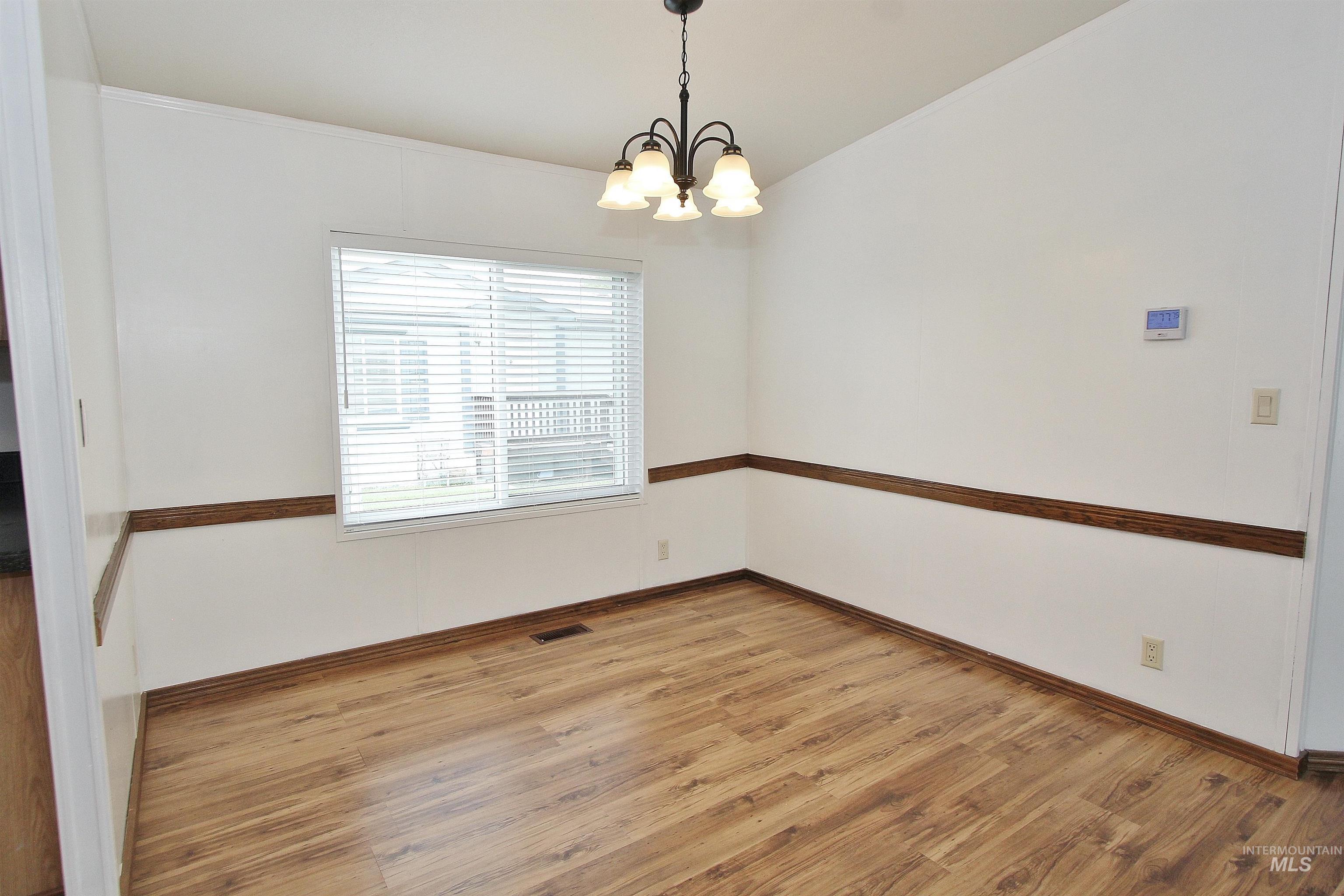 5153 W Cody Ln., Garden City, Idaho 83714, 3 Bedrooms, 2 Bathrooms, Residential For Sale, Price $219,900, 98997251