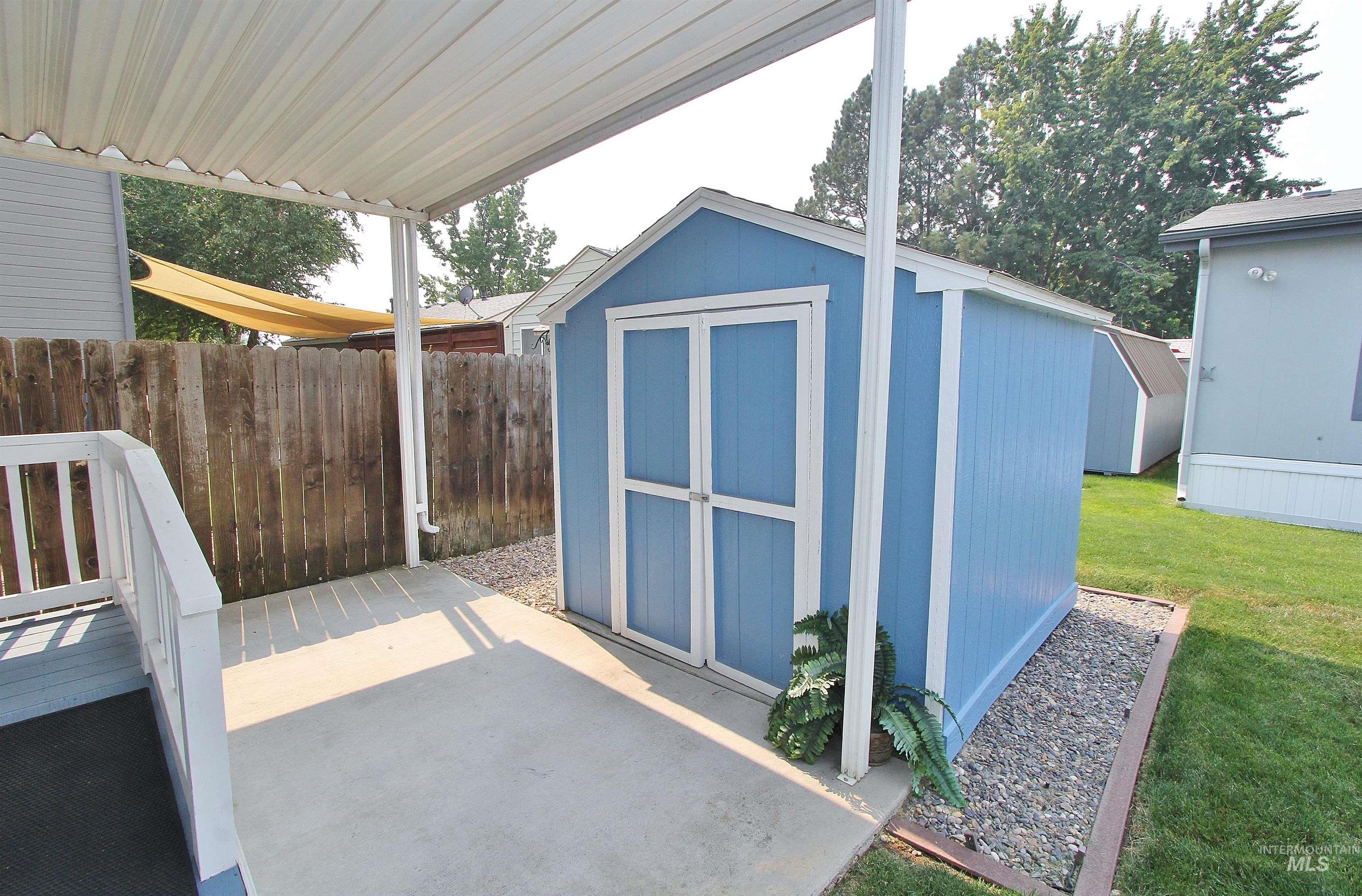 5153 W Cody Ln., Garden City, Idaho 83714, 3 Bedrooms, 2 Bathrooms, Residential For Sale, Price $219,900, 98997251