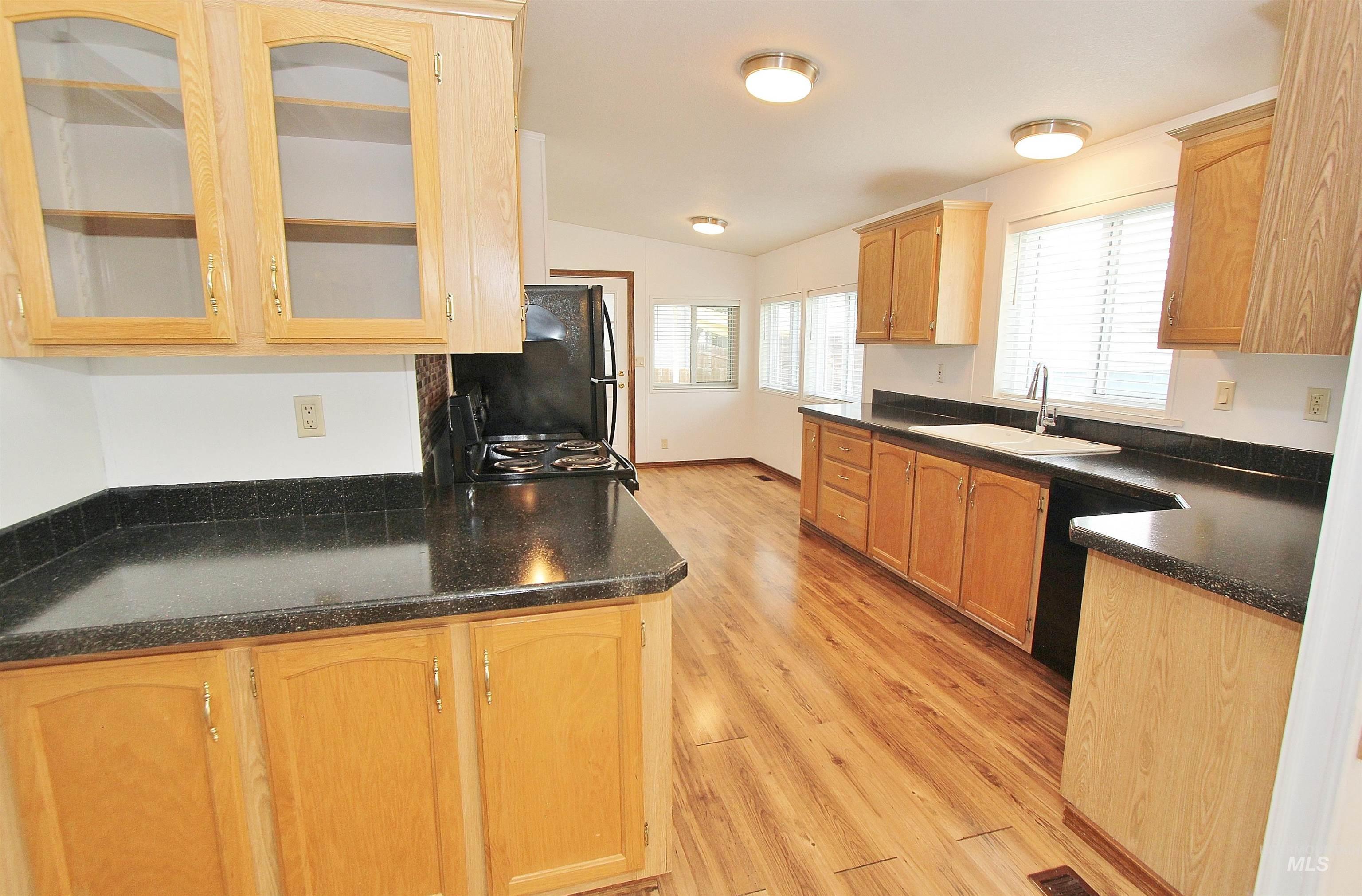 5153 W Cody Ln., Garden City, Idaho 83714, 3 Bedrooms, 2 Bathrooms, Residential For Sale, Price $219,900, 98997251