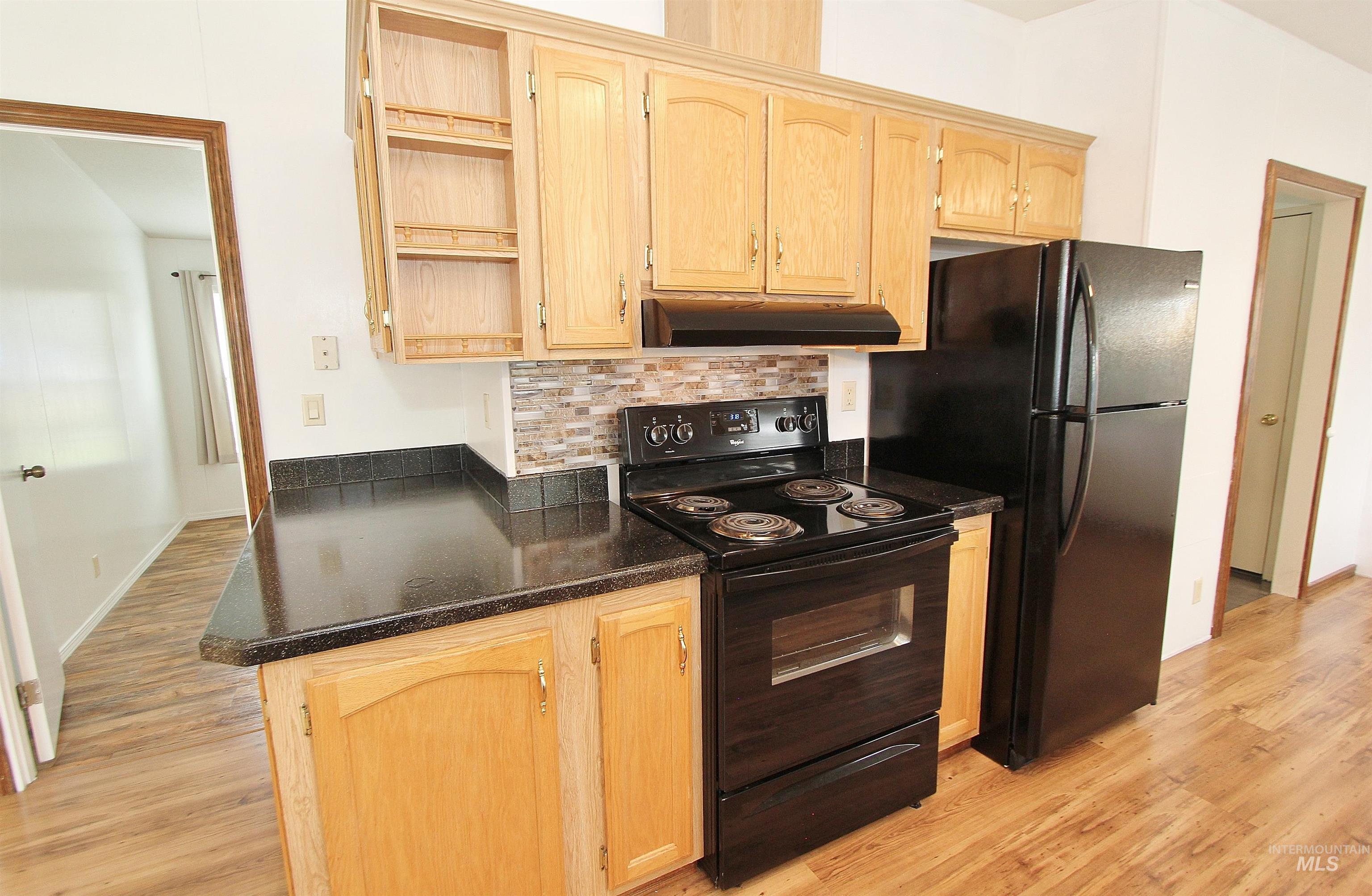 5153 W Cody Ln., Garden City, Idaho 83714, 3 Bedrooms, 2 Bathrooms, Residential For Sale, Price $219,900, 98997251
