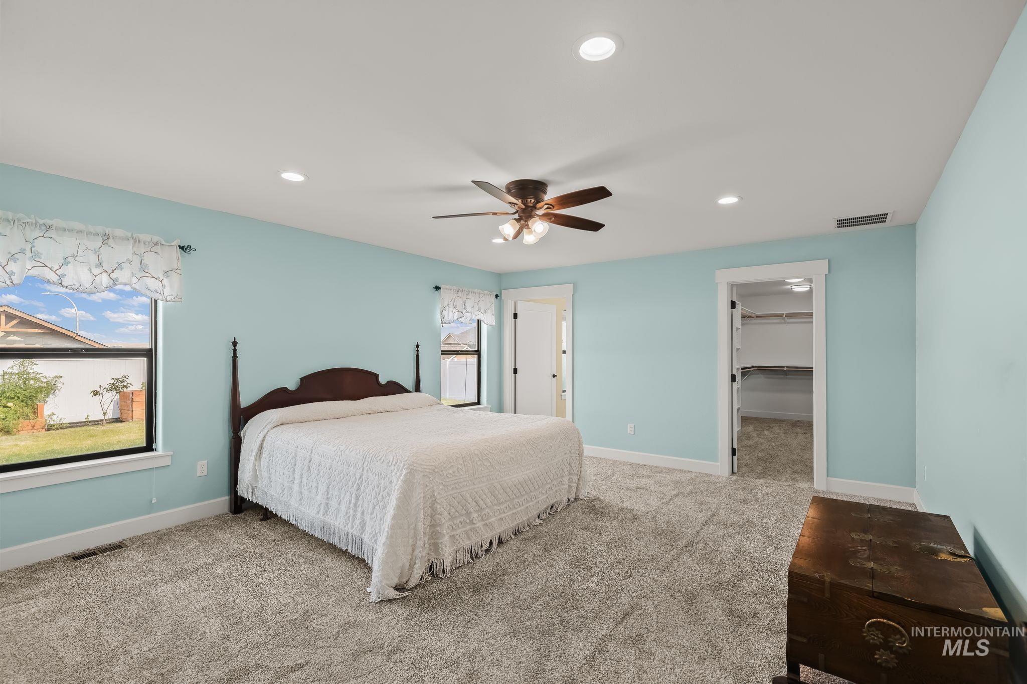 3215 Parkridge Way, Lewiston, Idaho 83501, 3 Bedrooms, 2 Bathrooms, Residential For Sale, Price $530,000, 98997252