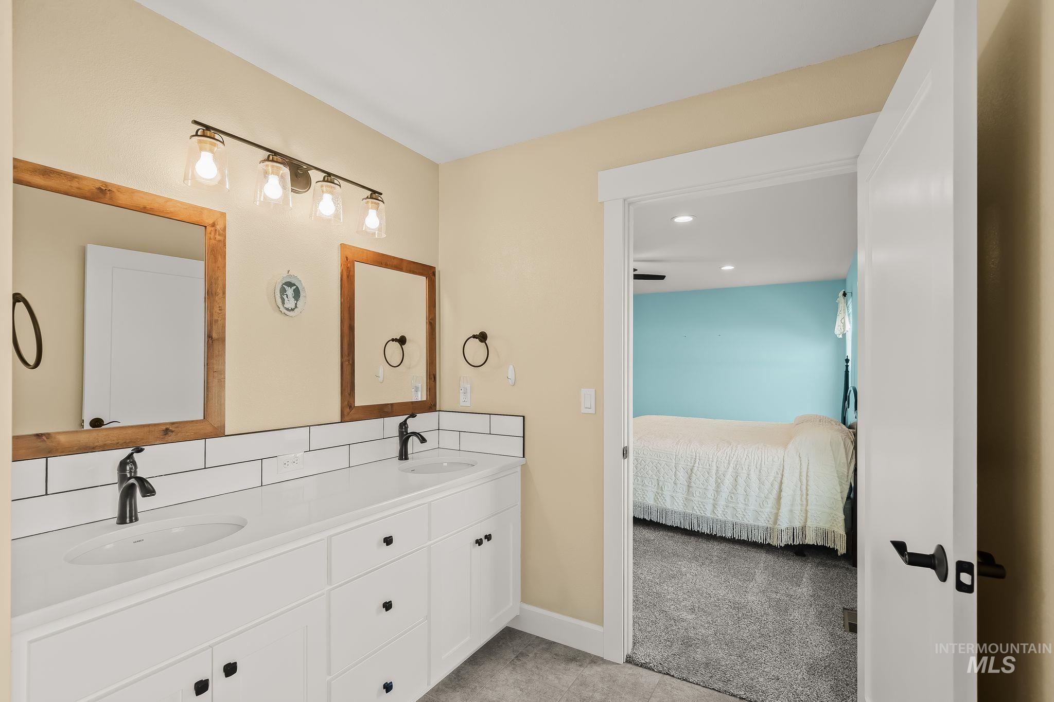 3215 Parkridge Way, Lewiston, Idaho 83501, 3 Bedrooms, 2 Bathrooms, Residential For Sale, Price $530,000, 98997252