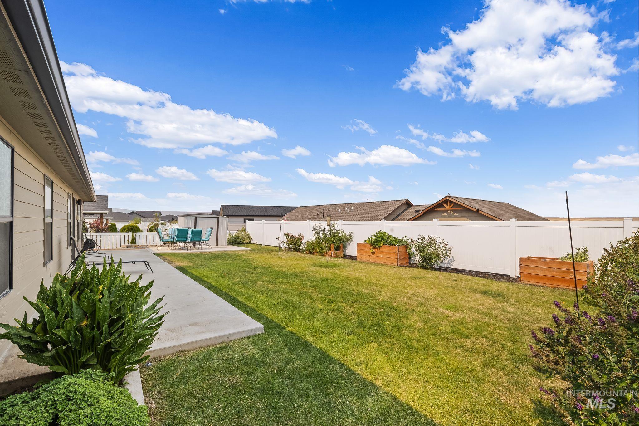 3215 Parkridge Way, Lewiston, Idaho 83501, 3 Bedrooms, 2 Bathrooms, Residential For Sale, Price $530,000, 98997252