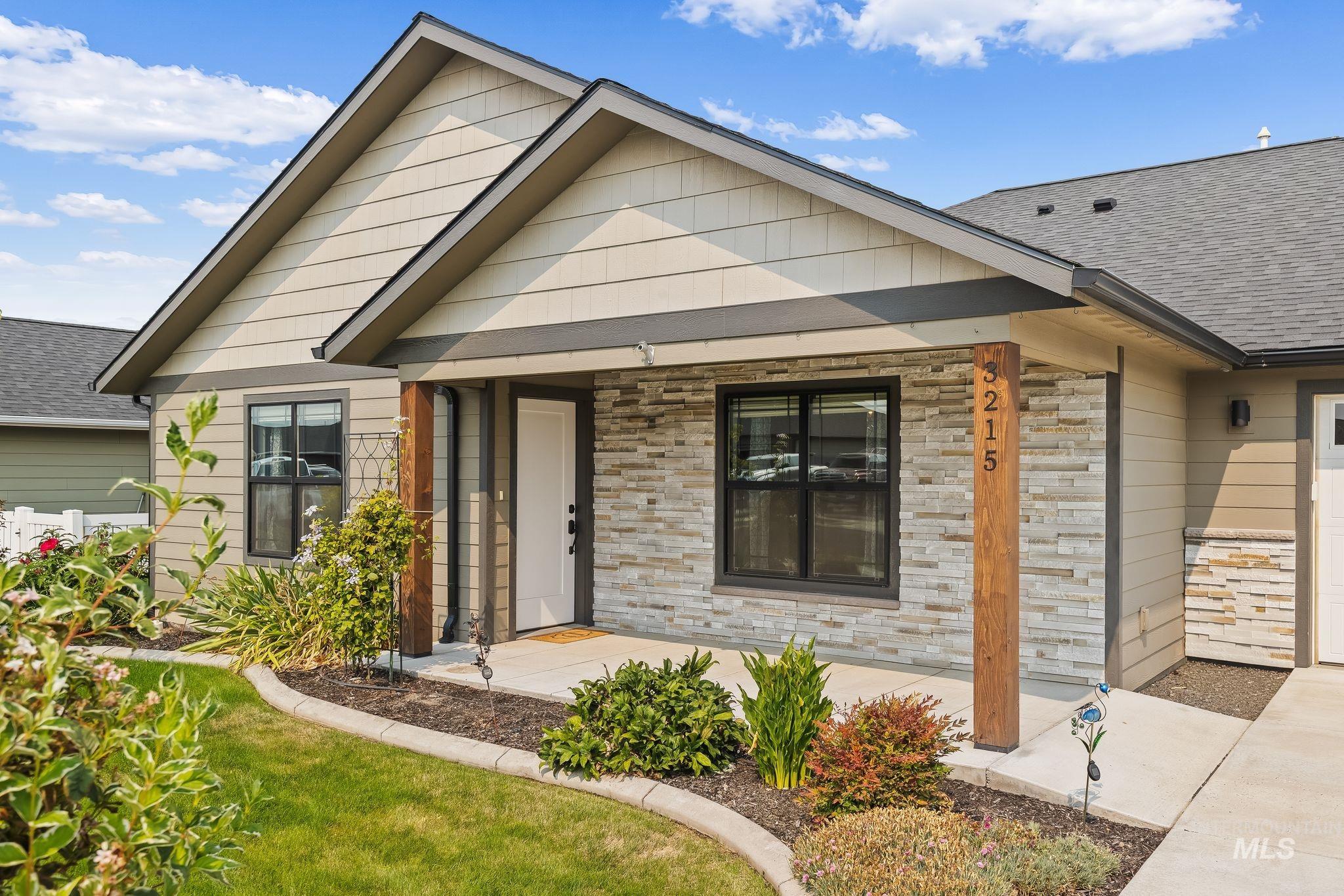 3215 Parkridge Way, Lewiston, Idaho 83501, 3 Bedrooms, 2 Bathrooms, Residential For Sale, Price $530,000, 98997252