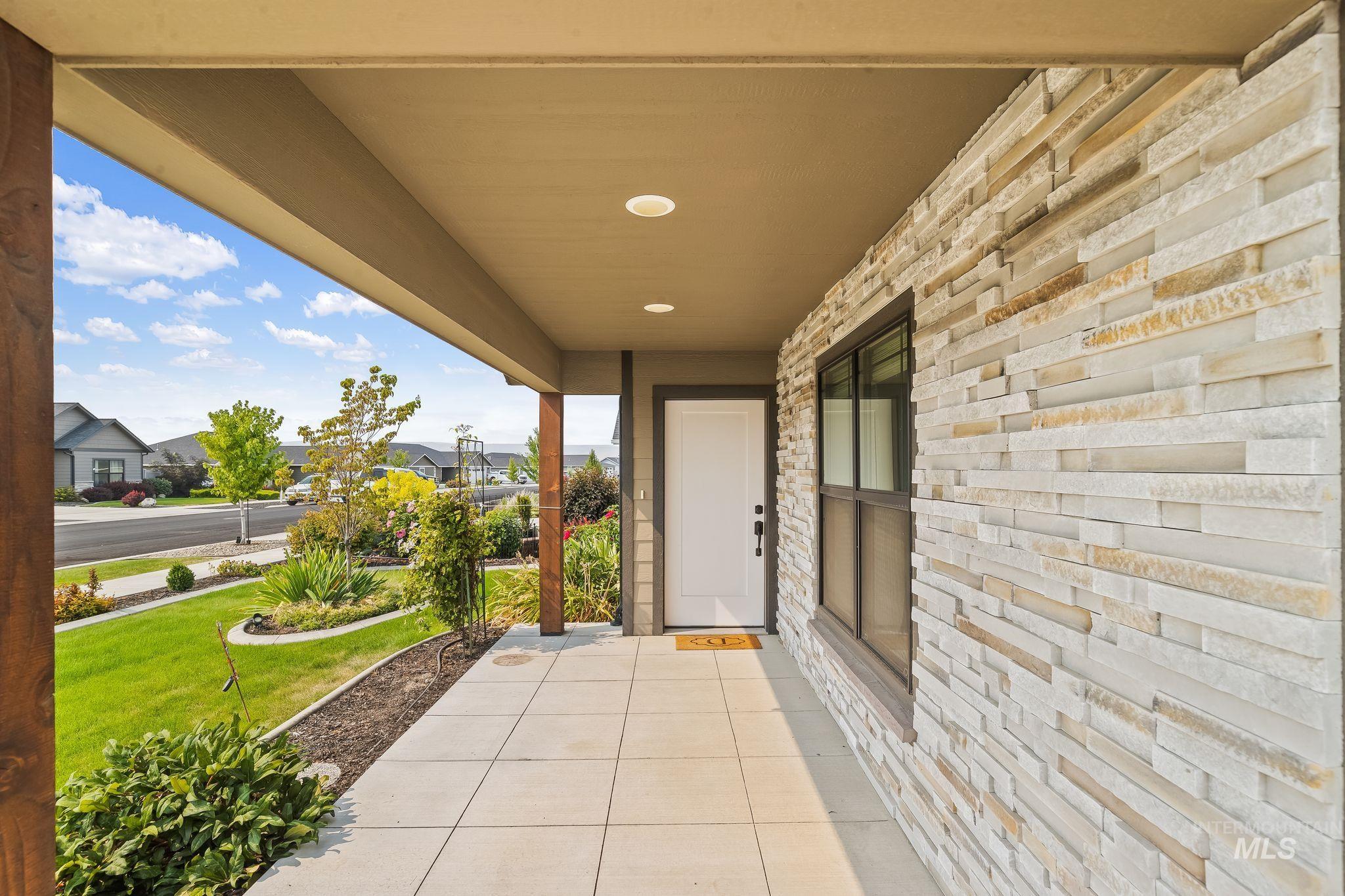 3215 Parkridge Way, Lewiston, Idaho 83501, 3 Bedrooms, 2 Bathrooms, Residential For Sale, Price $530,000, 98997252