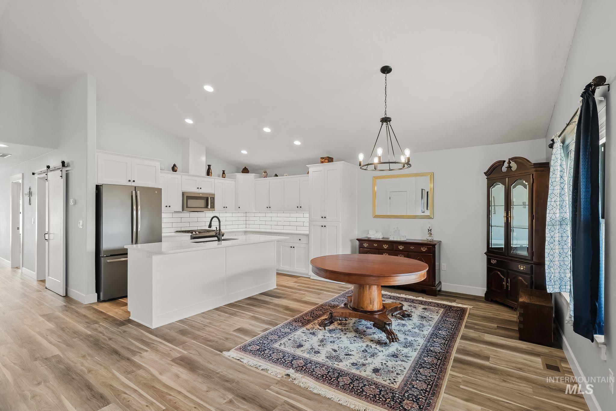 3215 Parkridge Way, Lewiston, Idaho 83501, 3 Bedrooms, 2 Bathrooms, Residential For Sale, Price $530,000, 98997252