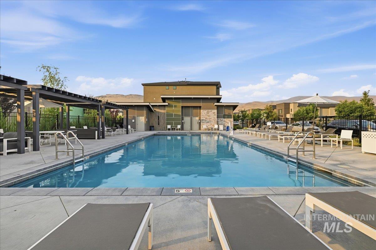 3928 E Haystack St, Boise, Idaho 83716, 1 Bedroom, 1 Bathroom, Residential For Sale, Price $399,900, 98997254