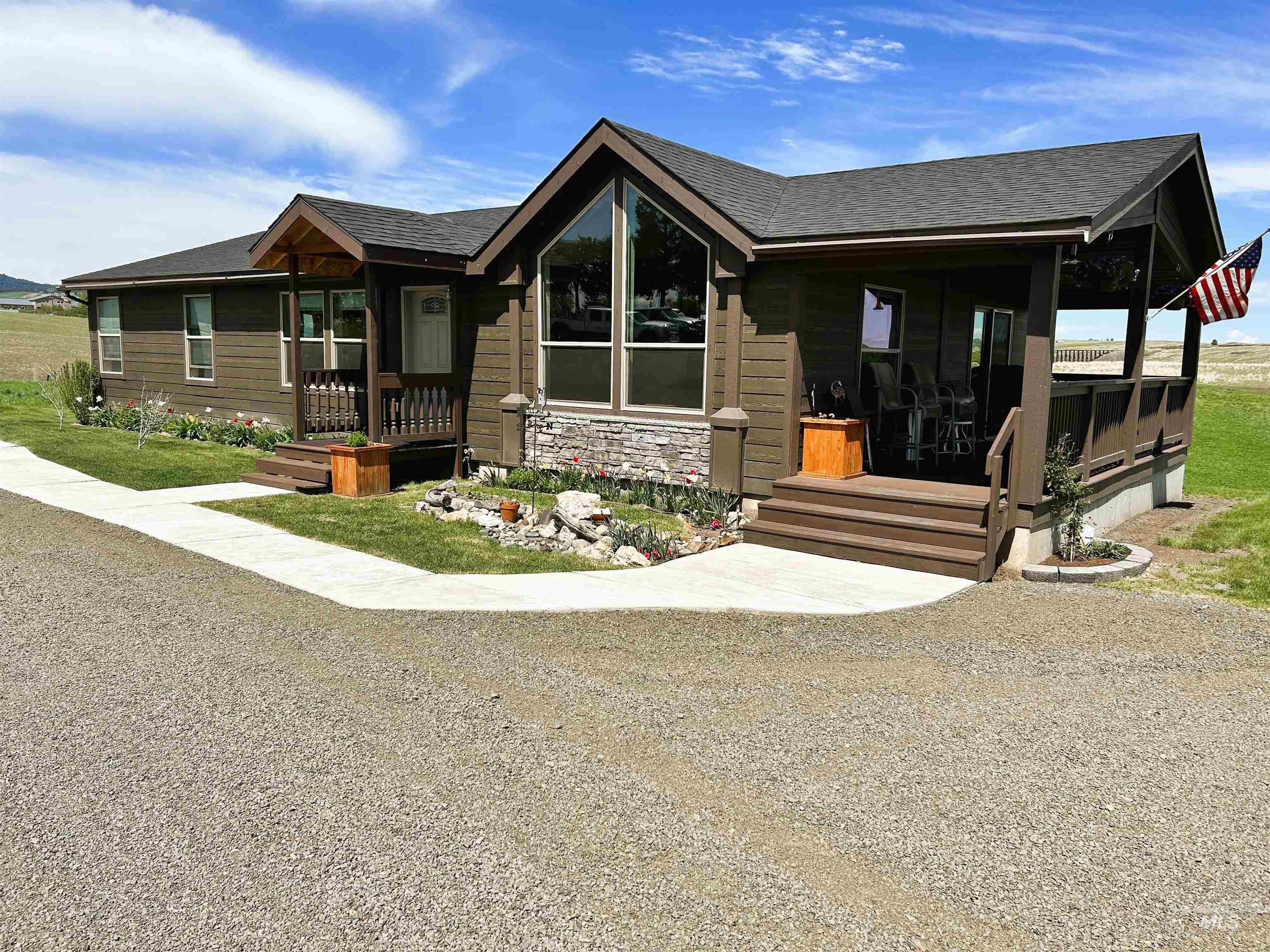 110 Seubert Heights Drive, CottonWood, Idaho 83522, 2 Bedrooms, 2 Bathrooms, Residential For Sale, Price $549,000, 98997256