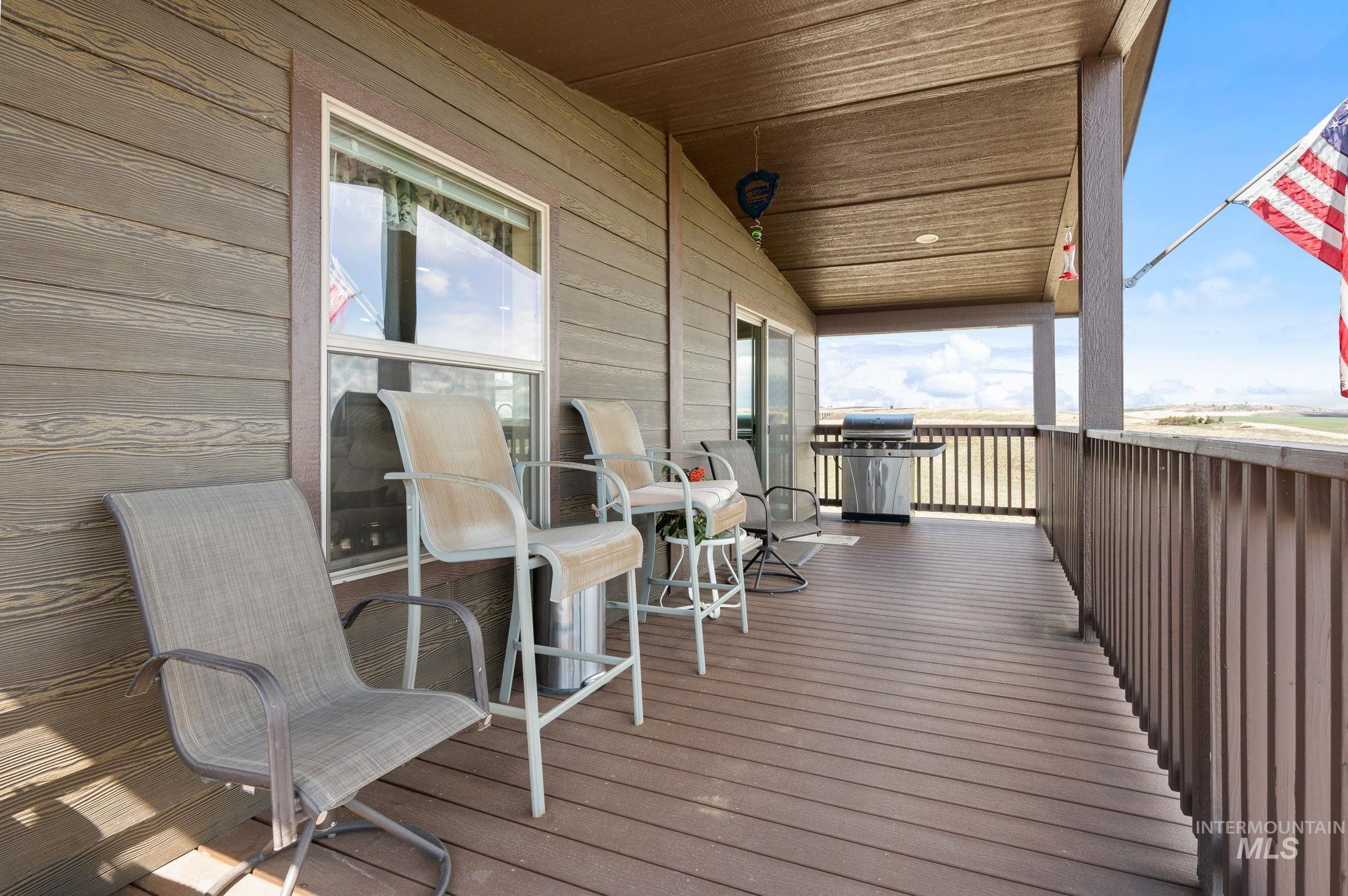 110 Seubert Heights Drive, CottonWood, Idaho 83522, 2 Bedrooms, 2 Bathrooms, Residential For Sale, Price $549,000, 98997256