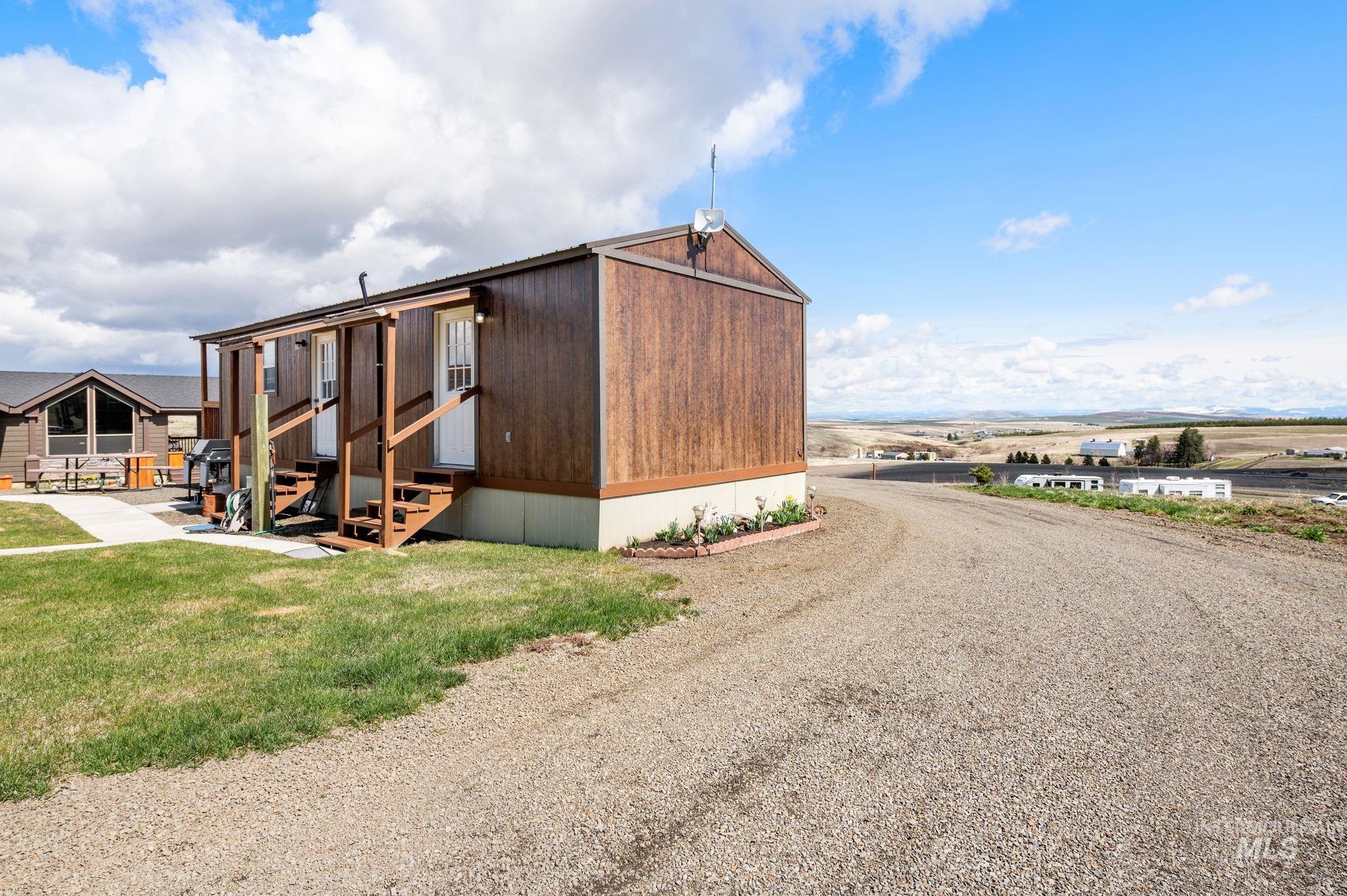 110 Seubert Heights Drive, CottonWood, Idaho 83522, 2 Bedrooms, 2 Bathrooms, Residential For Sale, Price $549,000, 98997256