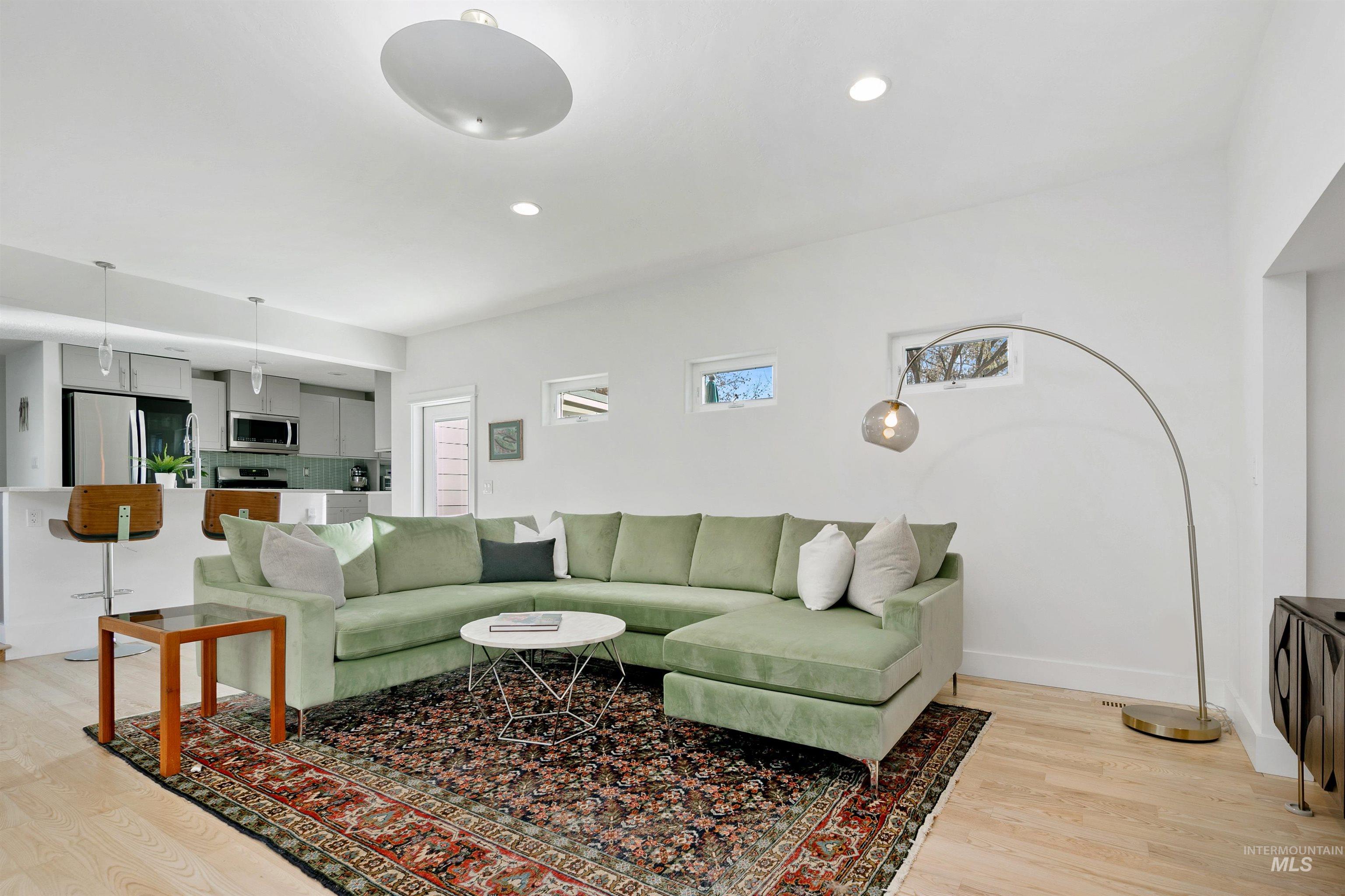 3401 W Plant Dr, Boise, Idaho 83703, 3 Bedrooms, 2 Bathrooms, Residential For Sale, Price $699,900, 98997257