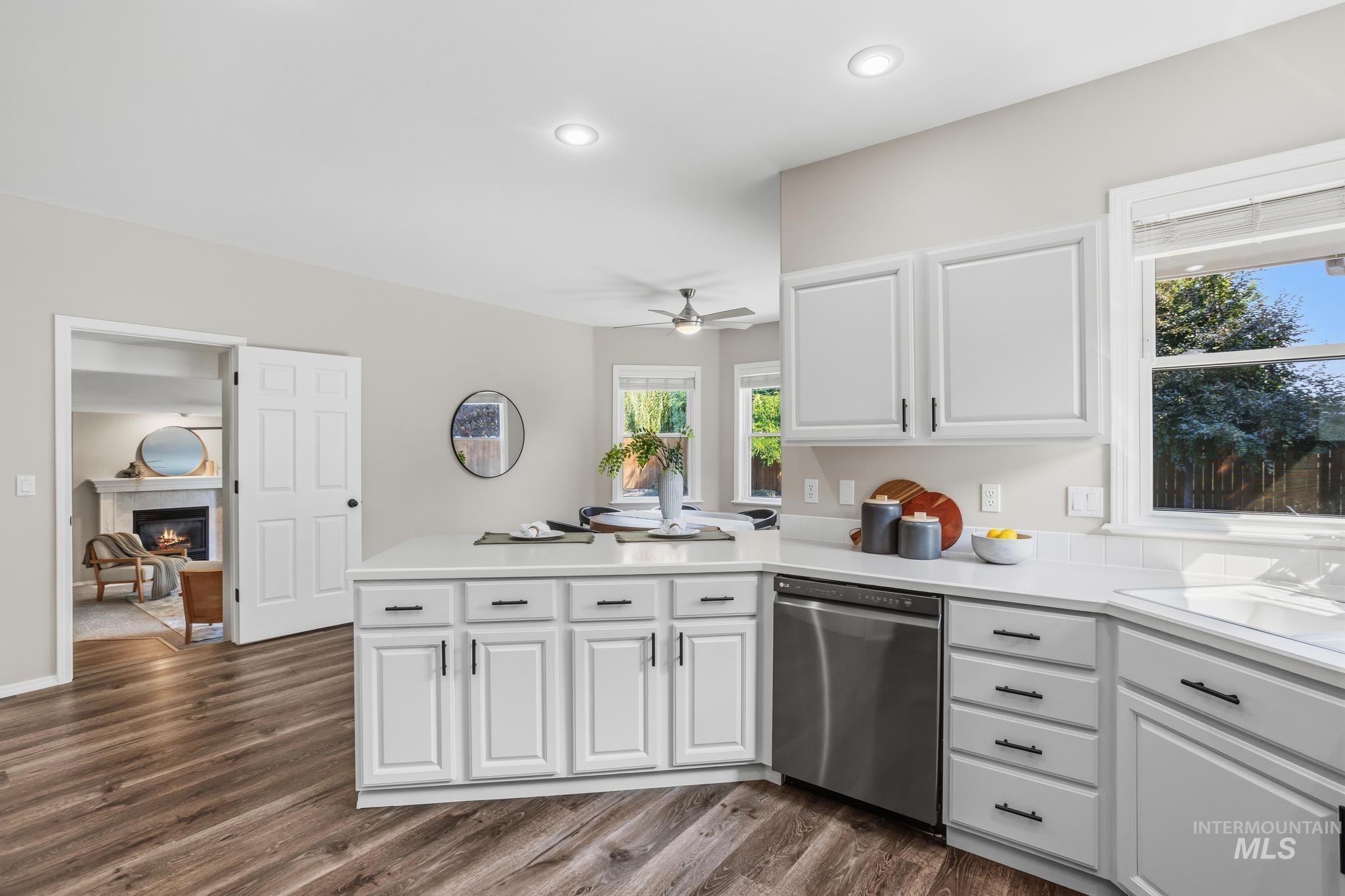 3112 W Mirage Ct, Meridian, Idaho 83646, 4 Bedrooms, 3 Bathrooms, Residential For Sale, Price $545,000, 98997258
