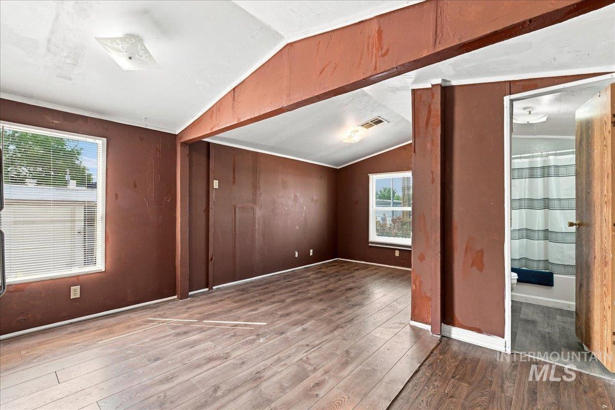 5209 W Targee Street, Boise, Idaho 83705, 2 Bedrooms, 2 Bathrooms, Residential For Sale, Price $65,000, 98997260