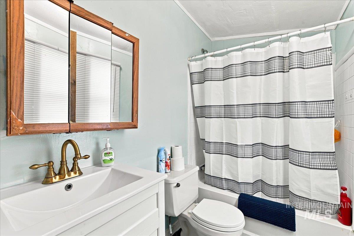 5209 W Targee Street, Boise, Idaho 83705, 2 Bedrooms, 2 Bathrooms, Residential For Sale, Price $65,000, 98997260