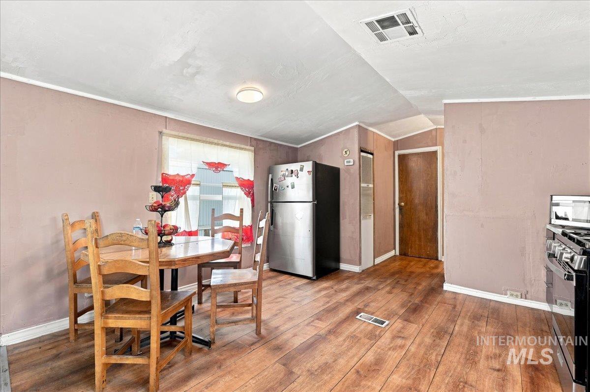 5209 W Targee Street, Boise, Idaho 83705, 2 Bedrooms, 2 Bathrooms, Residential For Sale, Price $65,000, 98997260