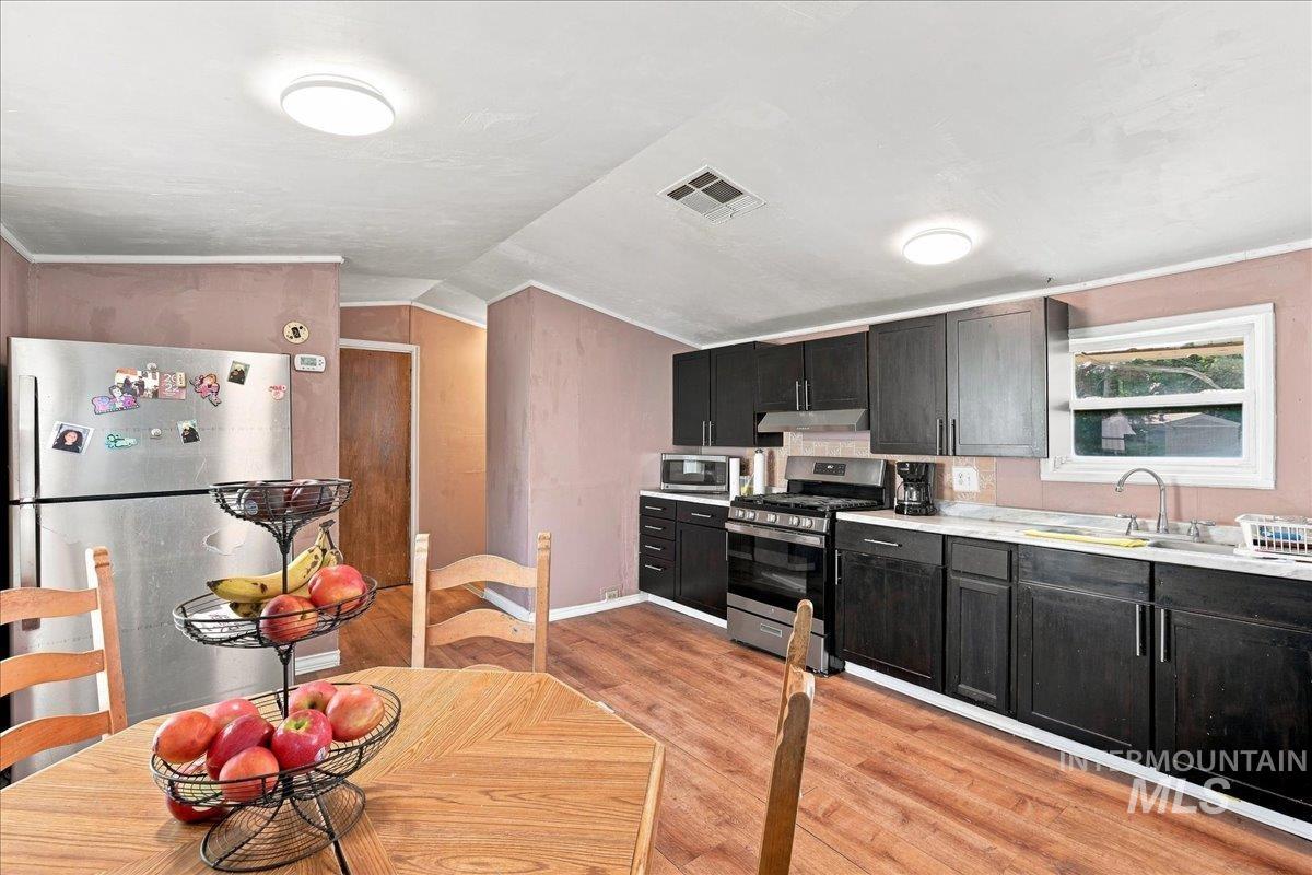5209 W Targee Street, Boise, Idaho 83705, 2 Bedrooms, 2 Bathrooms, Residential For Sale, Price $65,000, 98997260