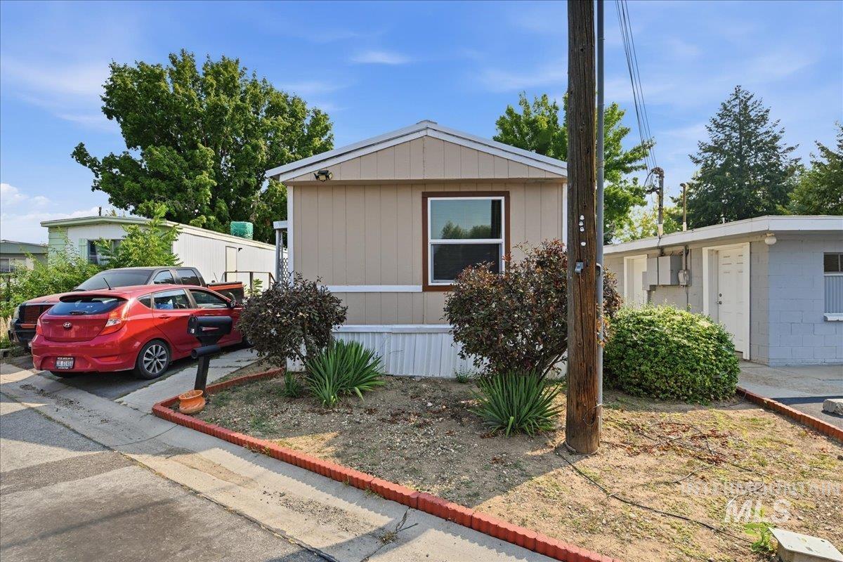 5209 W Targee Street, Boise, Idaho 83705, 2 Bedrooms, 2 Bathrooms, Residential For Sale, Price $65,000, 98997260