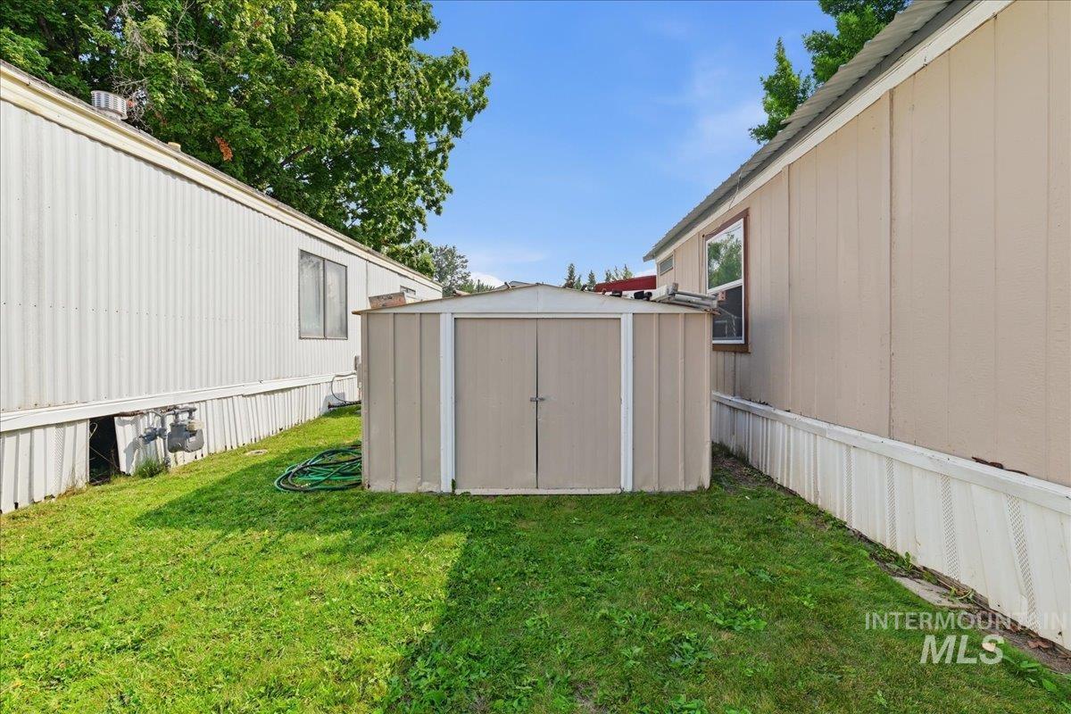 5209 W Targee Street, Boise, Idaho 83705, 2 Bedrooms, 2 Bathrooms, Residential For Sale, Price $65,000, 98997260