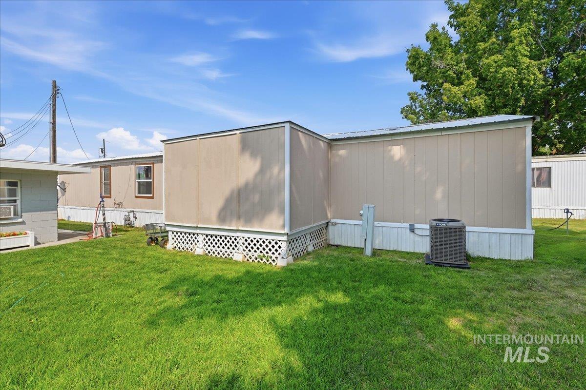 5209 W Targee Street, Boise, Idaho 83705, 2 Bedrooms, 2 Bathrooms, Residential For Sale, Price $65,000, 98997260