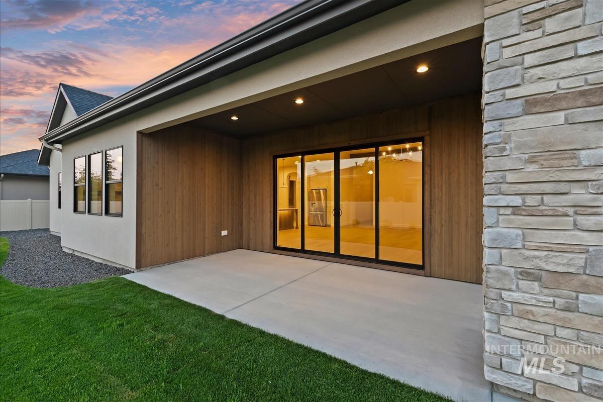 3475 W Parodin St., Eagle, Idaho 83616, 3 Bedrooms, 2 Bathrooms, Residential For Sale, Price $1,199,900, 98997261