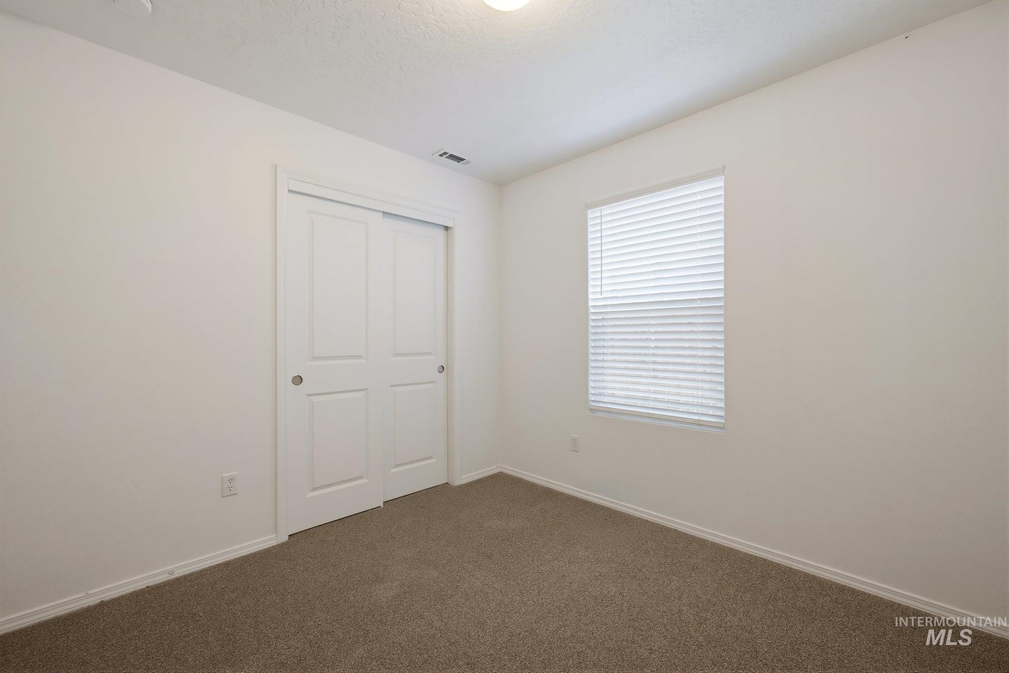 9654 W Weir Hollis Drive, Boise, Idaho 83709, 3 Bedrooms, 2 Bathrooms, Residential For Sale, Price $389,900, 98997263