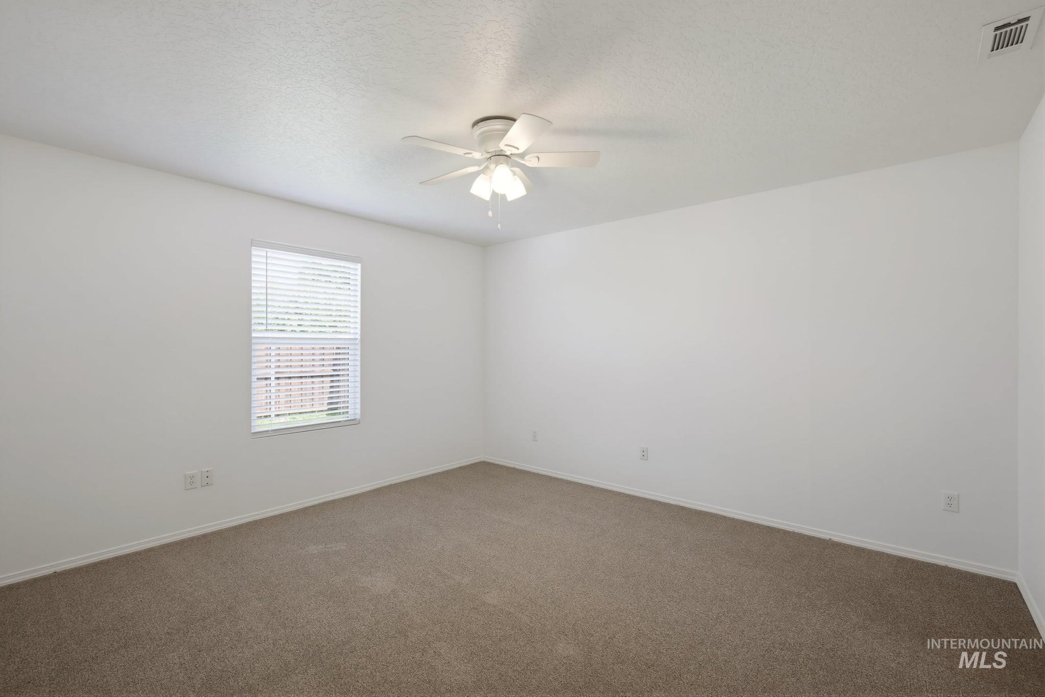9654 W Weir Hollis Drive, Boise, Idaho 83709, 3 Bedrooms, 2 Bathrooms, Residential For Sale, Price $389,900, 98997263