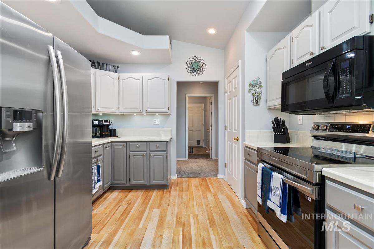 1860 N Aronmink Way, Meridian, Idaho 83646, 3 Bedrooms, 2 Bathrooms, Residential For Sale, Price $559,900, 98997264