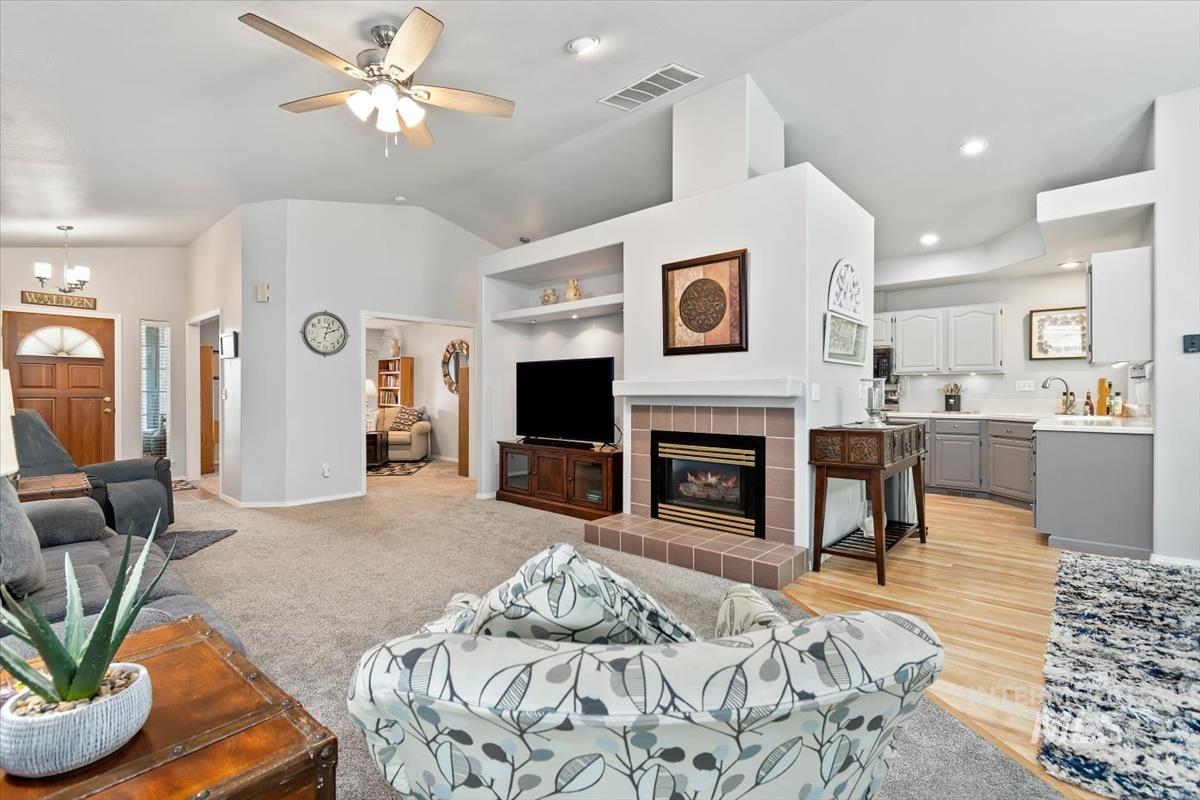 1860 N Aronmink Way, Meridian, Idaho 83646, 3 Bedrooms, 2 Bathrooms, Residential For Sale, Price $559,900, 98997264