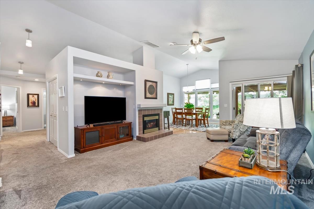 1860 N Aronmink Way, Meridian, Idaho 83646, 3 Bedrooms, 2 Bathrooms, Residential For Sale, Price $559,900, 98997264