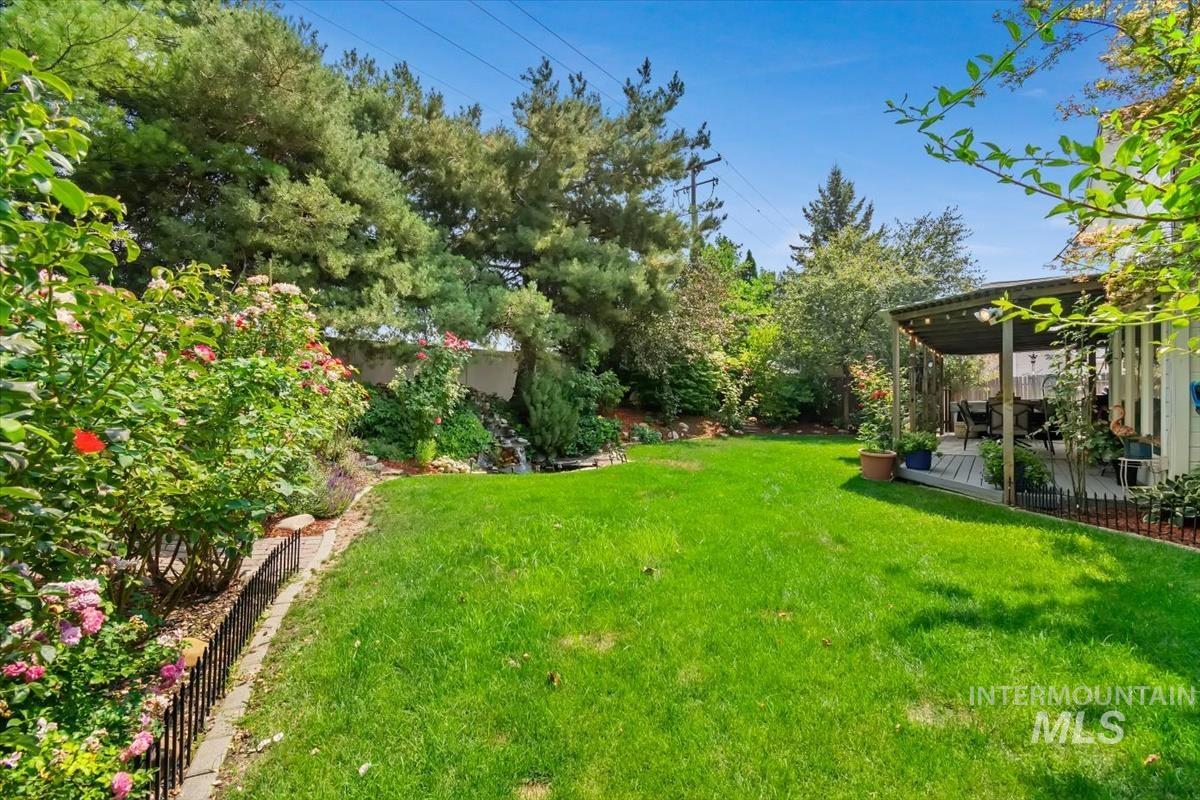 1860 N Aronmink Way, Meridian, Idaho 83646, 3 Bedrooms, 2 Bathrooms, Residential For Sale, Price $559,900, 98997264