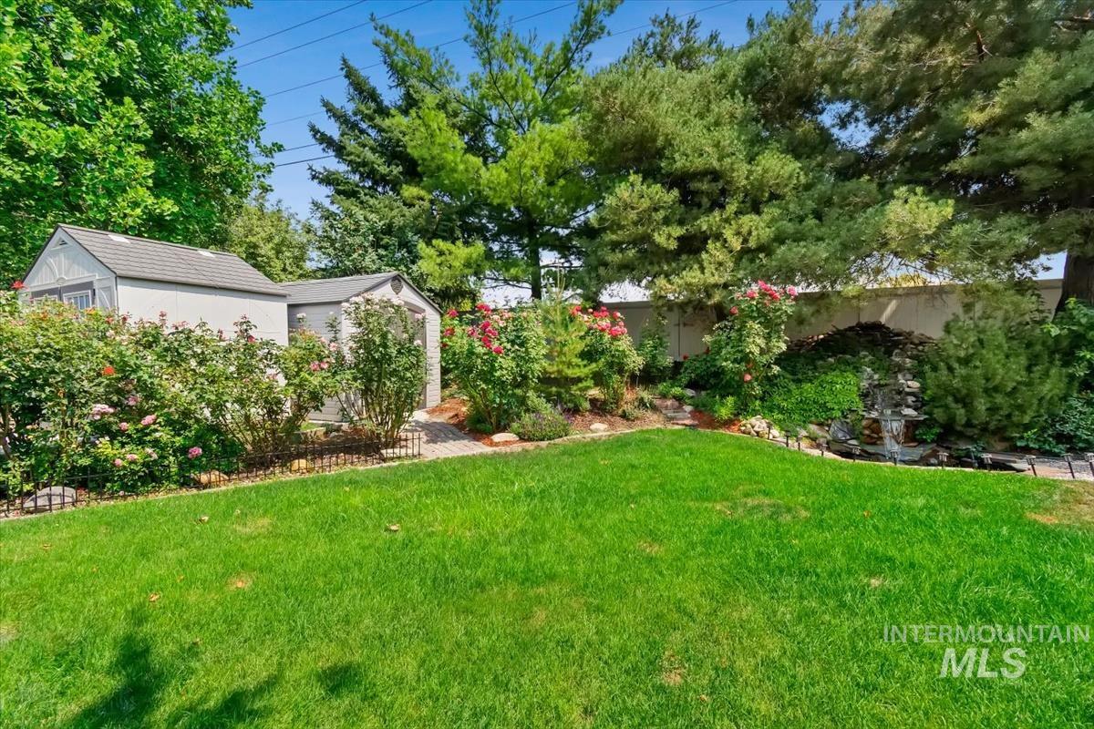 1860 N Aronmink Way, Meridian, Idaho 83646, 3 Bedrooms, 2 Bathrooms, Residential For Sale, Price $559,900, 98997264