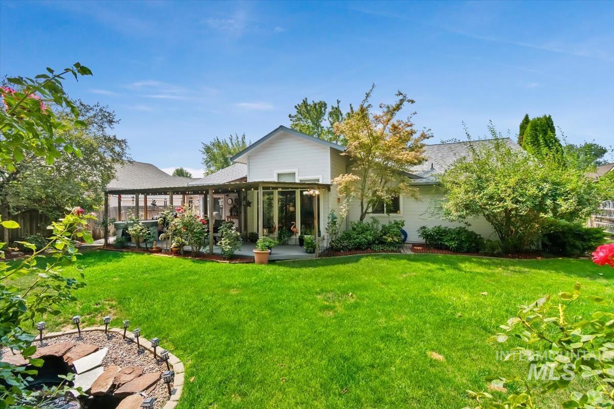 1860 N Aronmink Way, Meridian, Idaho 83646, 3 Bedrooms, 2 Bathrooms, Residential For Sale, Price $559,900, 98997264