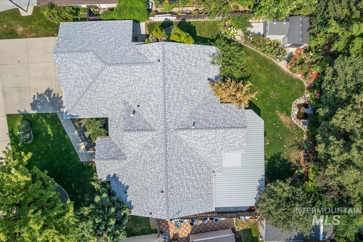 1860 N Aronmink Way, Meridian, Idaho 83646, 3 Bedrooms, 2 Bathrooms, Residential For Sale, Price $559,900, 98997264