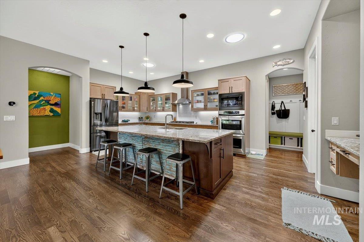 2704 S Wise Way, Boise, Idaho 83716, 4 Bedrooms, 2 Bathrooms, Residential For Sale, Price $925,000, 98997266