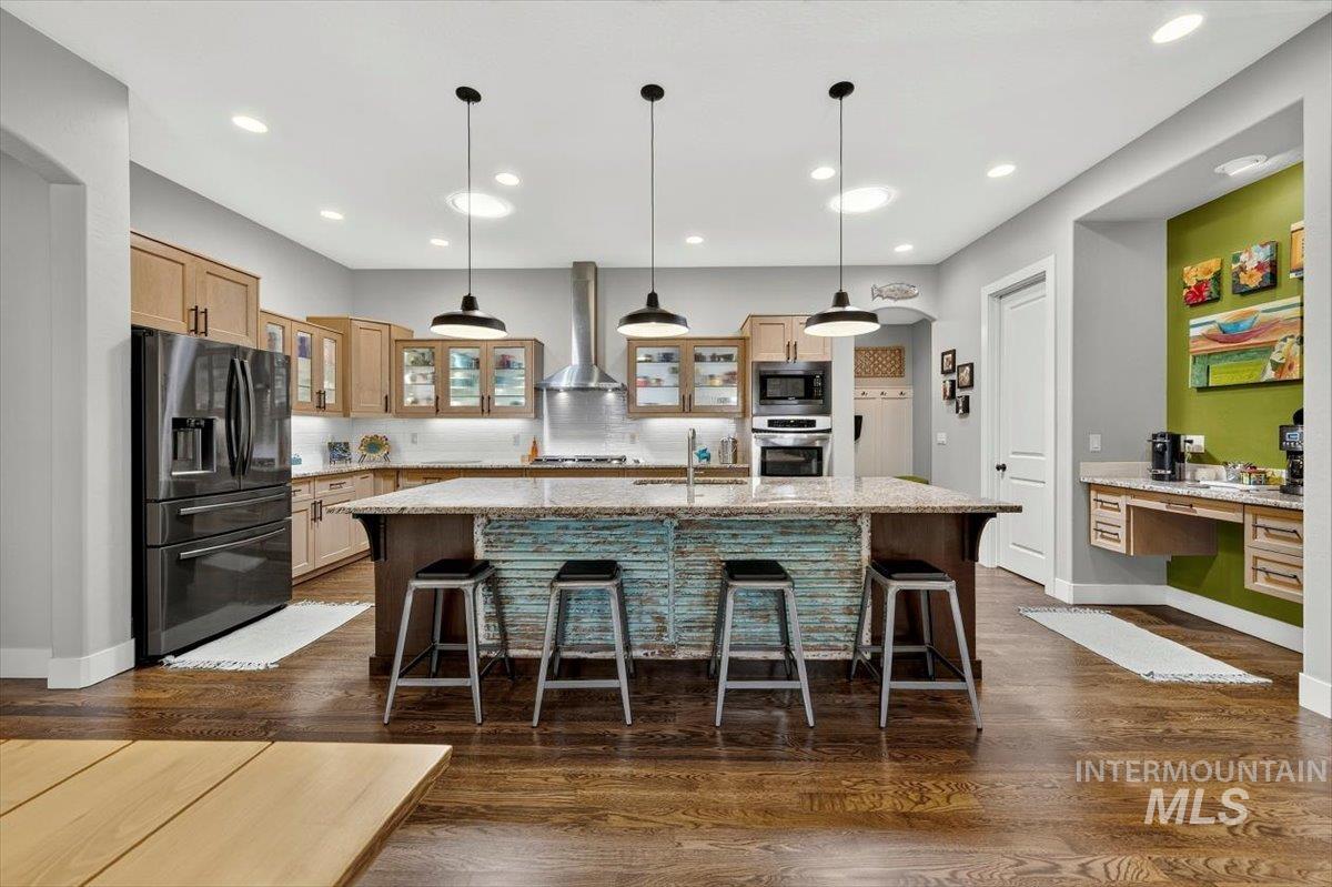 2704 S Wise Way, Boise, Idaho 83716, 4 Bedrooms, 2 Bathrooms, Residential For Sale, Price $925,000, 98997266