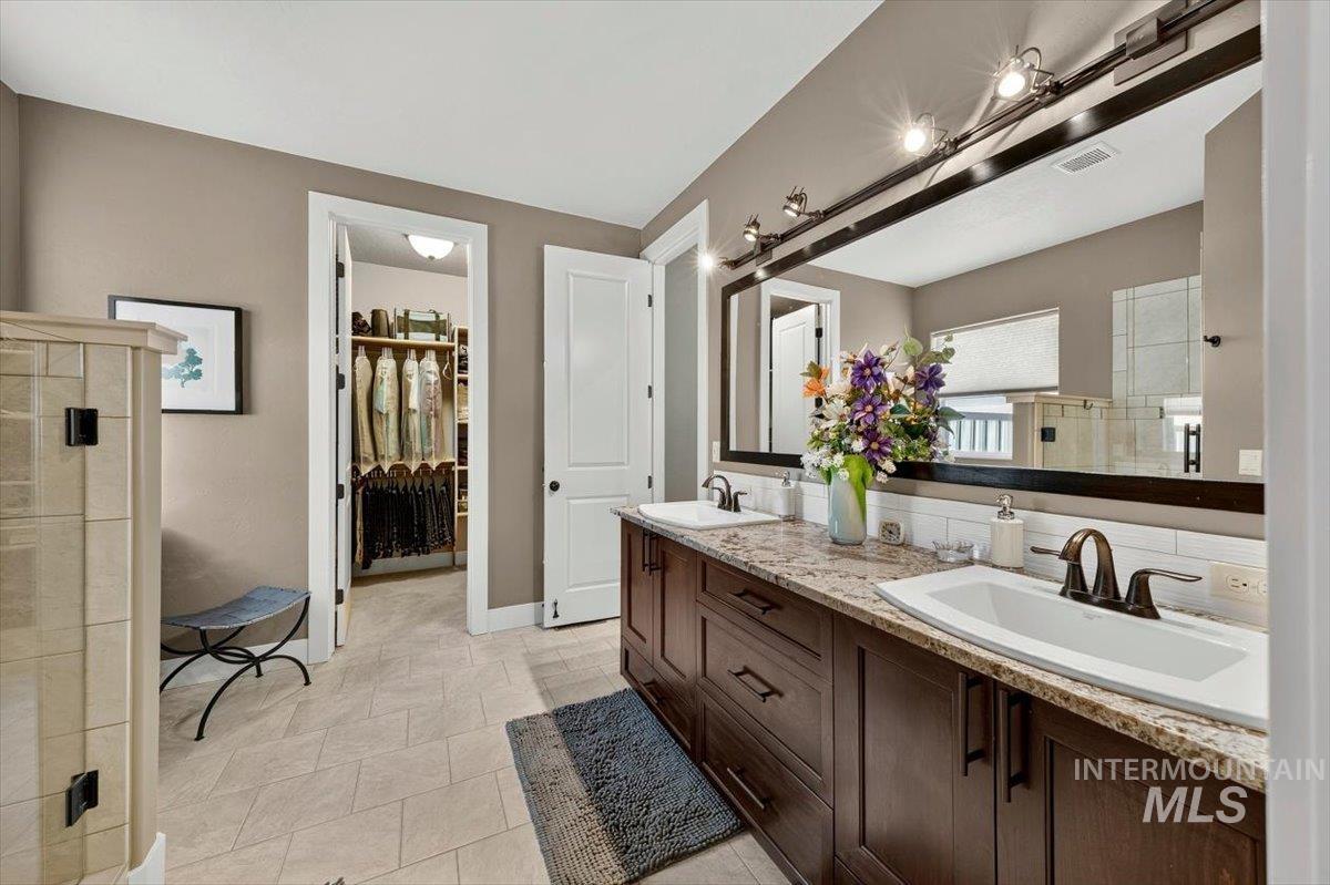 2704 S Wise Way, Boise, Idaho 83716, 4 Bedrooms, 2 Bathrooms, Residential For Sale, Price $925,000, 98997266