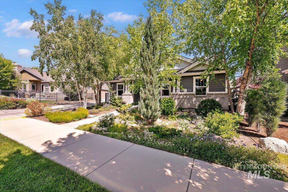 2704 S Wise Way, Boise, Idaho 83716, 4 Bedrooms, 2 Bathrooms, Residential For Sale, Price $925,000, 98997266