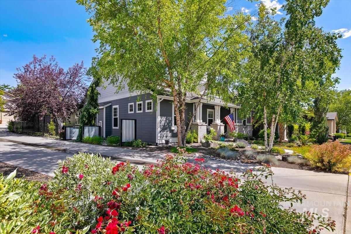 2704 S Wise Way, Boise, Idaho 83716, 4 Bedrooms, 2 Bathrooms, Residential For Sale, Price $925,000, 98997266