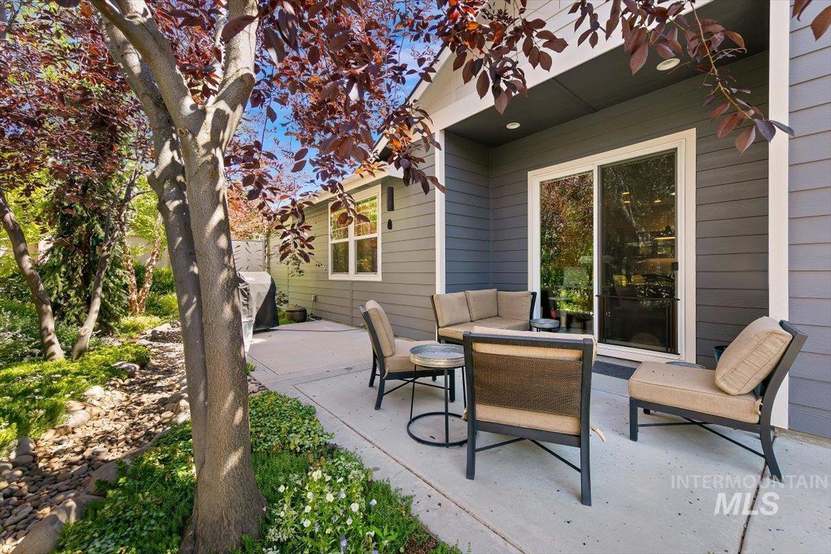 2704 S Wise Way, Boise, Idaho 83716, 4 Bedrooms, 2 Bathrooms, Residential For Sale, Price $925,000, 98997266
