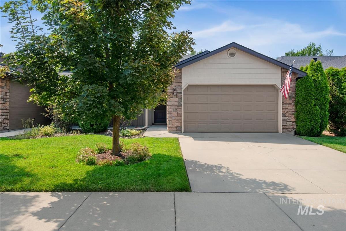 9207 W Steve St, Boise, Idaho 83714, 3 Bedrooms, 2 Bathrooms, Residential For Sale, Price $475,000, 98997268